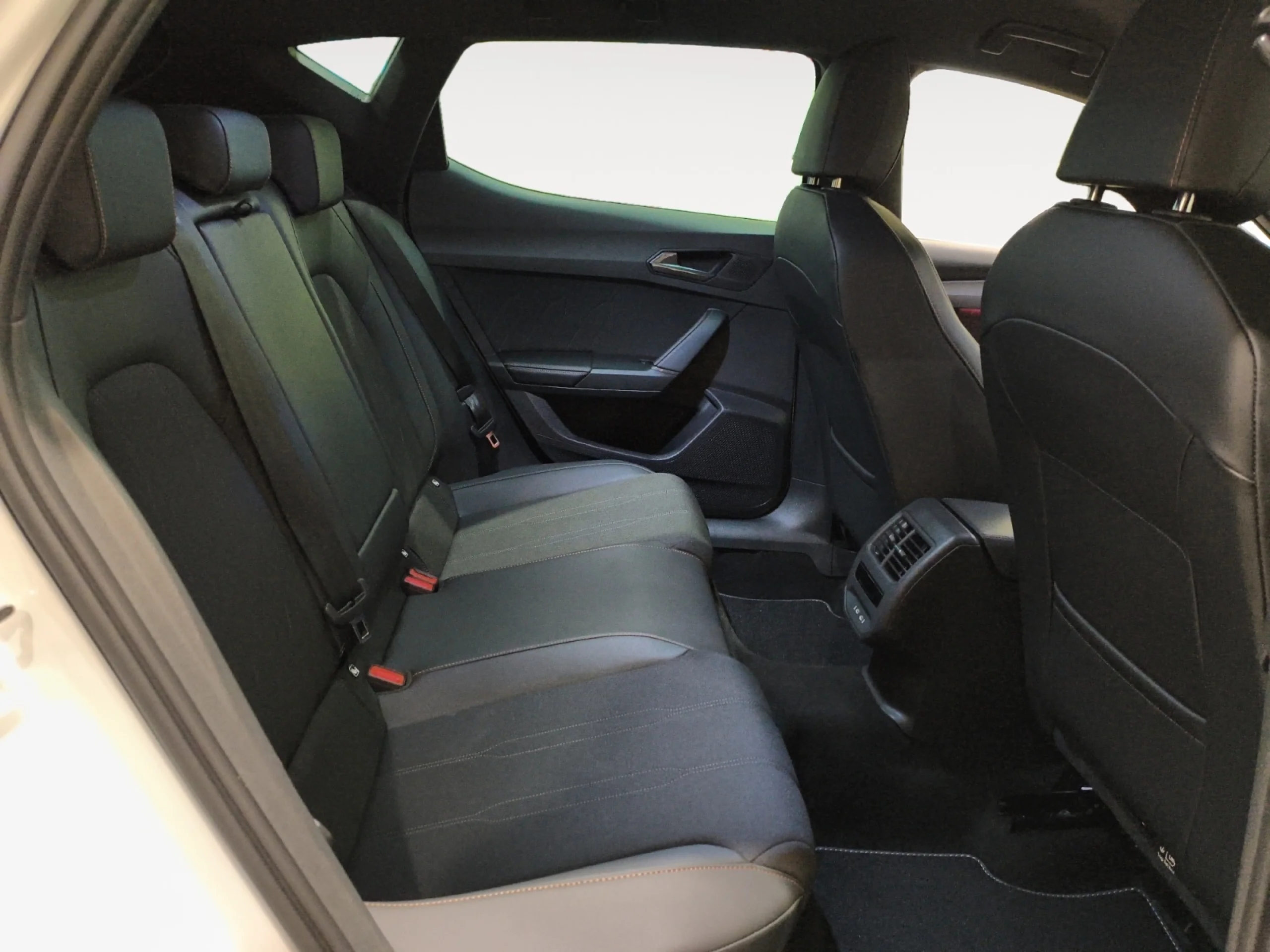 CUPRA LEON 1.5 TSI 110KW (150CV) - Foto 6