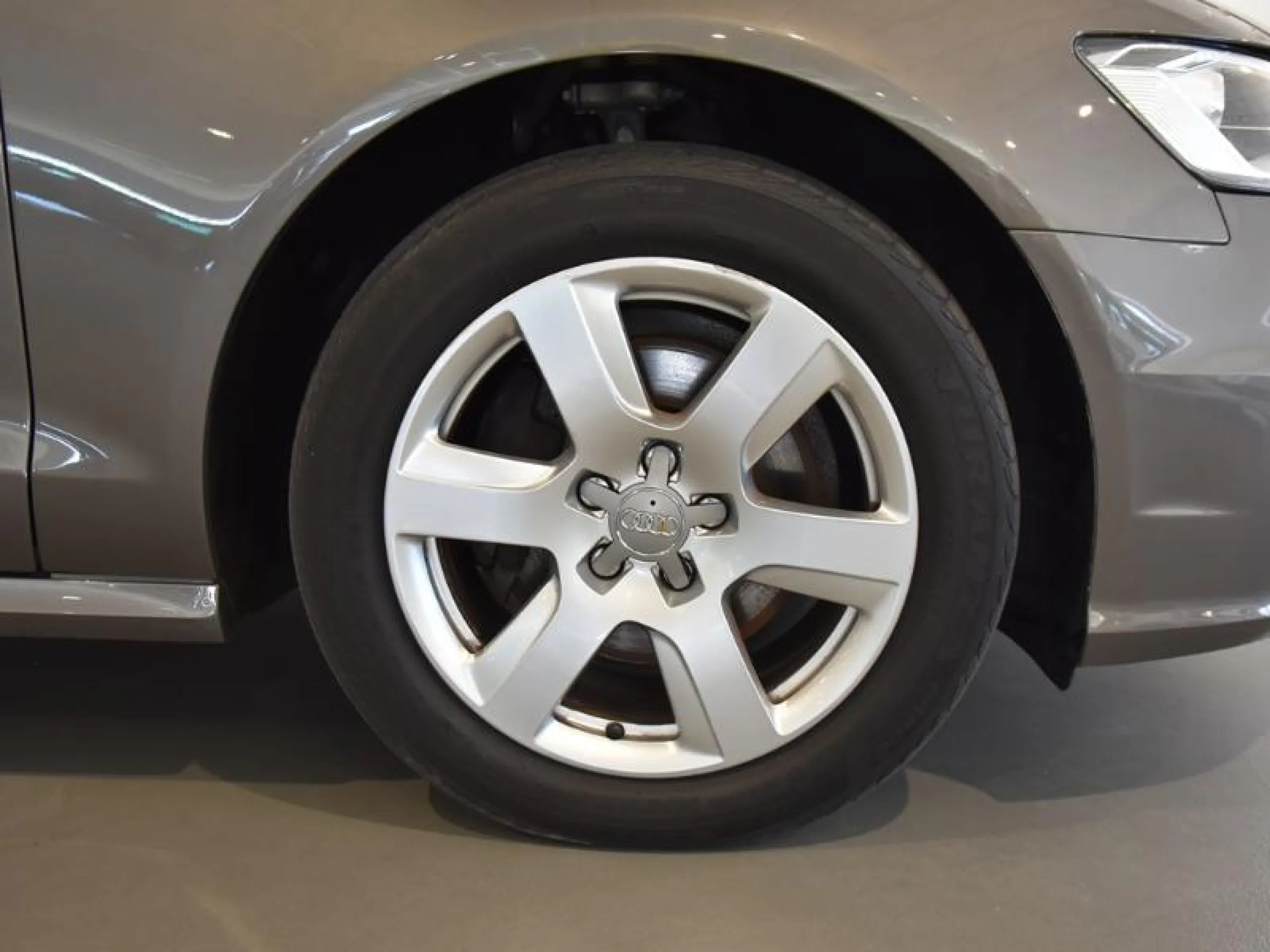 AUDI A6 2.0 TDI 190CV ULTRA S TRONIC - Foto 7