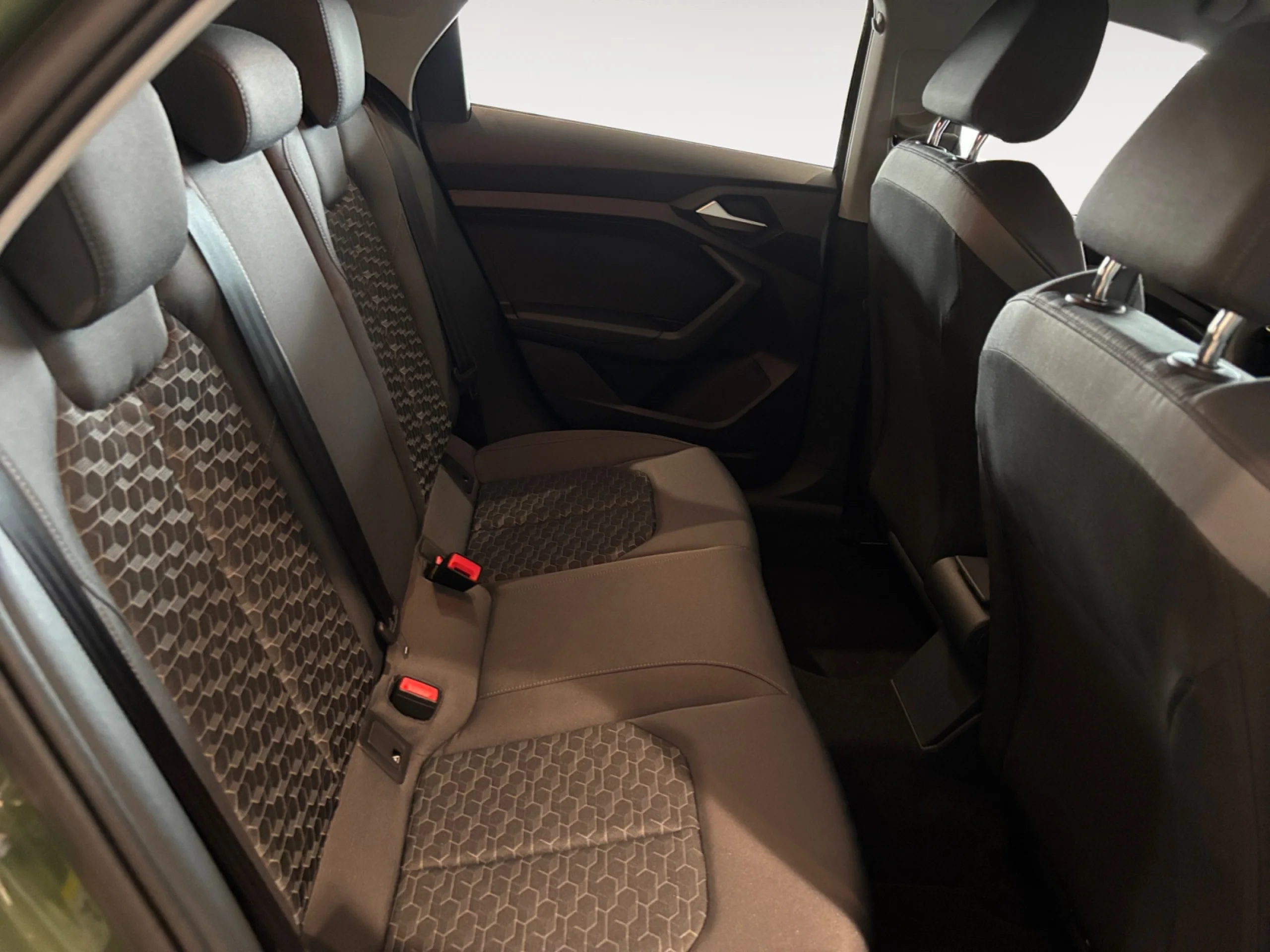 AUDI A1 A1 ALLSTREET ADRENALIN 30 TFSI  85(116) KW(CV) S TRONIC - Foto 6