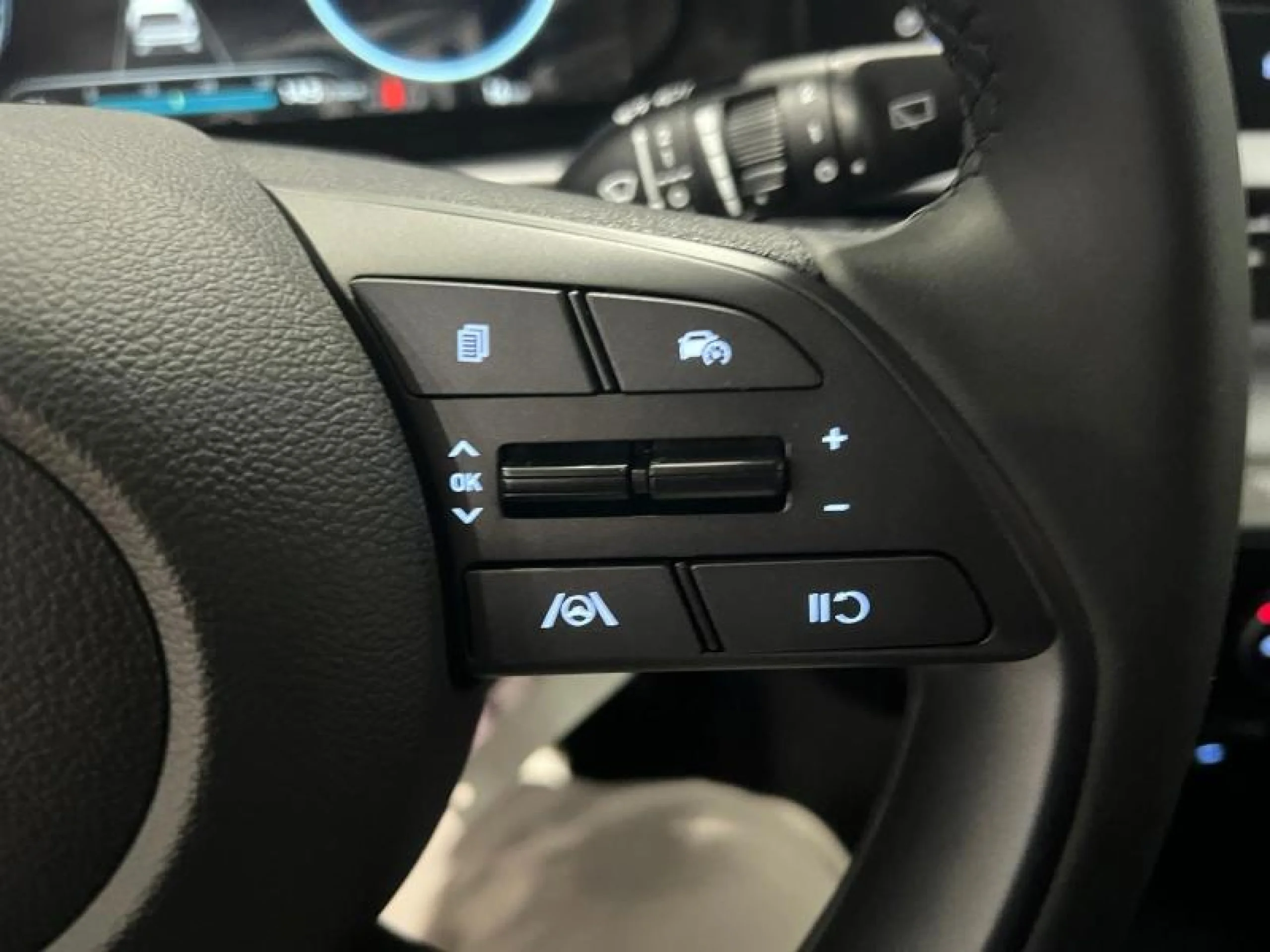 HYUNDAI BAYON 1.0 TGDI 74KW (100CV) 48V MAXX DCT - Foto 8