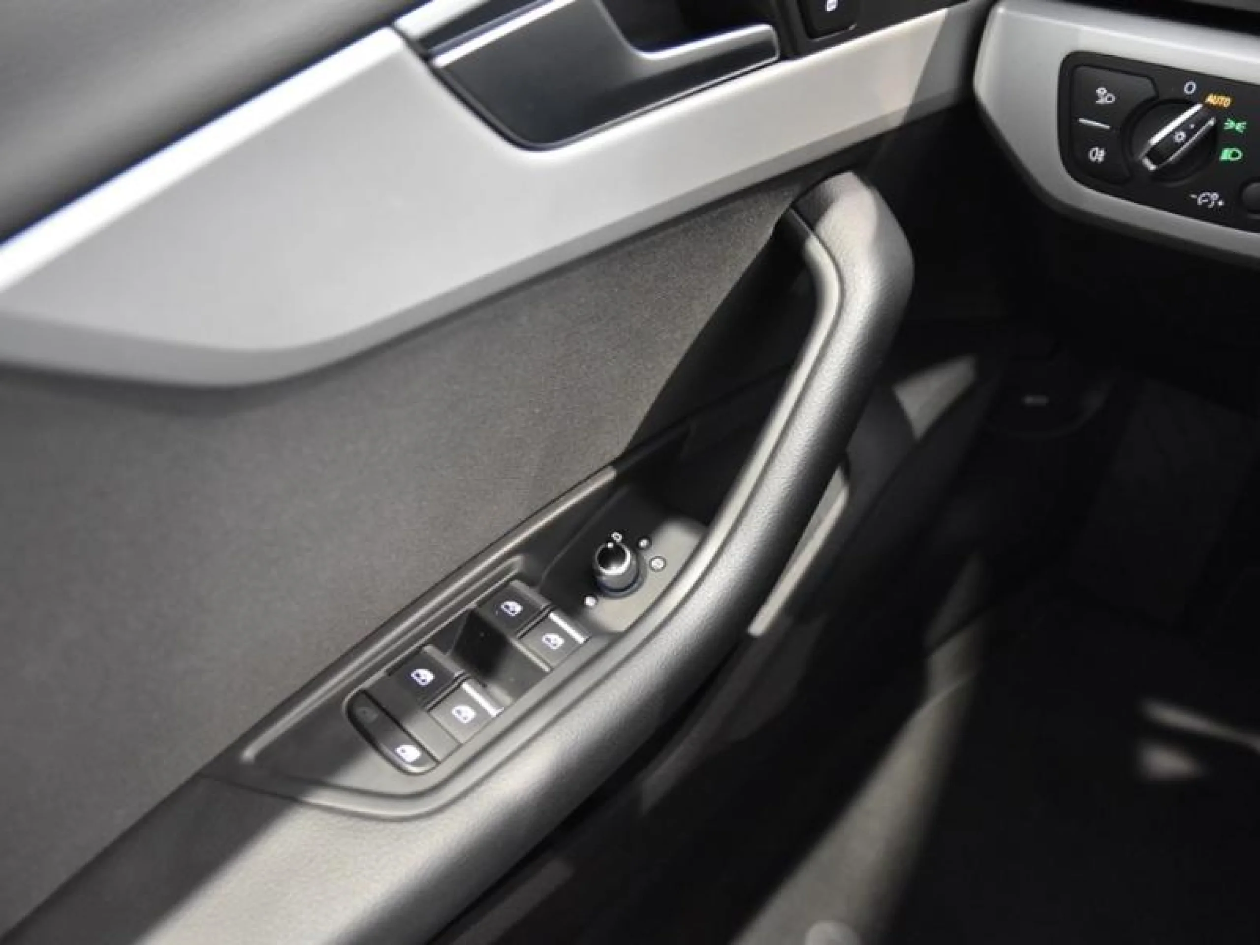 AUDI A4 S LINE 30 TDI 100KW (136CV) S TRONIC - Foto 18