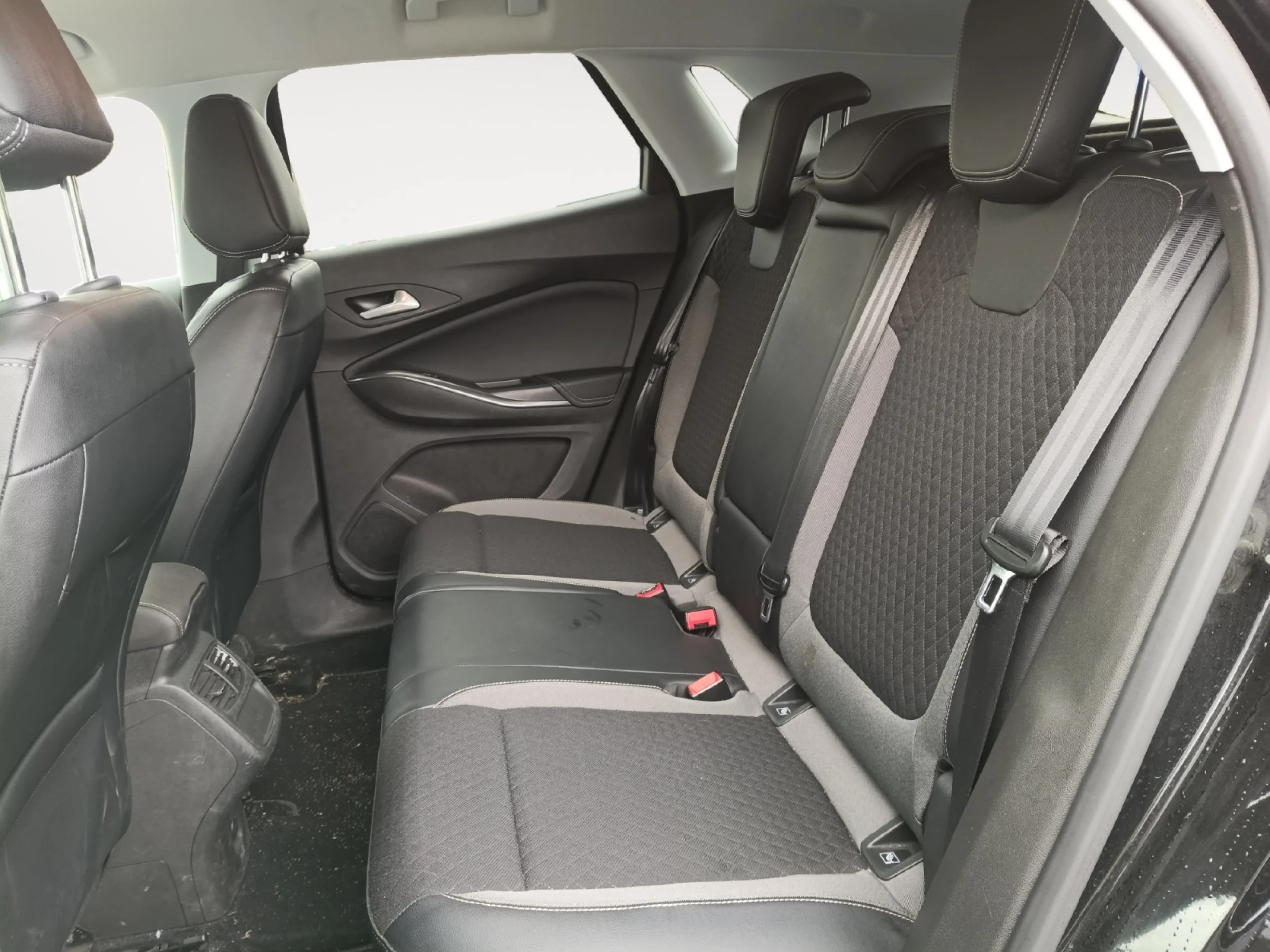 OPEL Grandland x 1.5 CDTI SELECTIVE - Foto 6