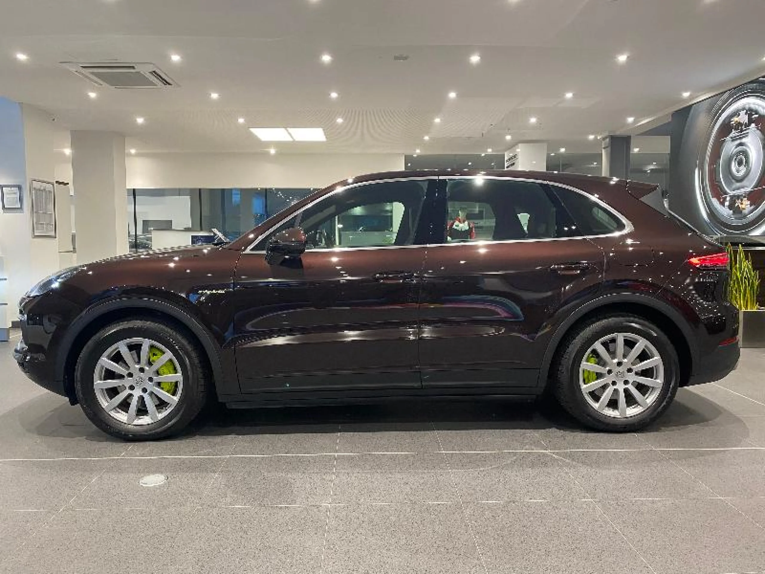 PORSCHE CAYENNE E HYBRID - Foto 3