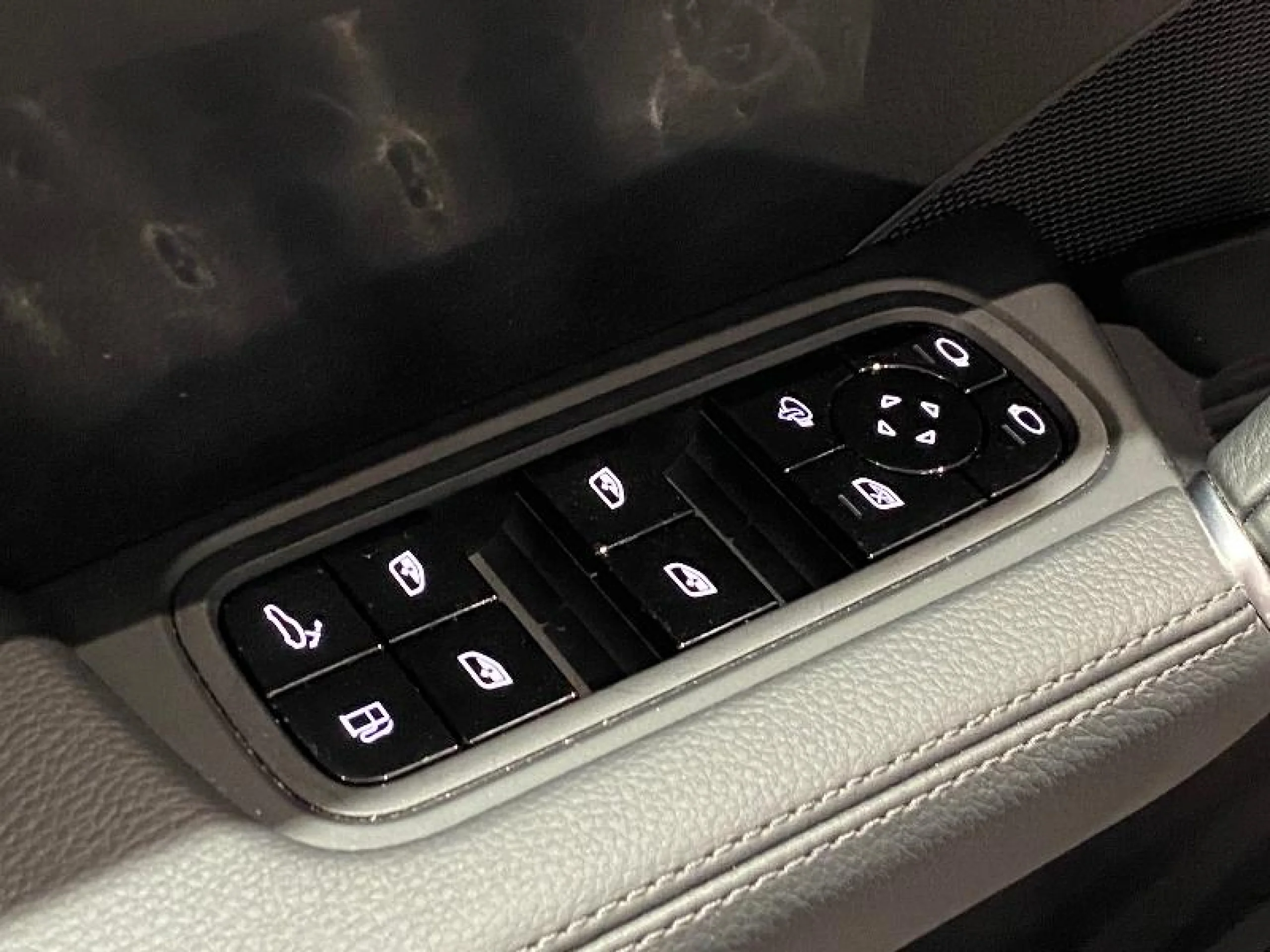 PORSCHE CAYENNE E HYBRID - Foto 30