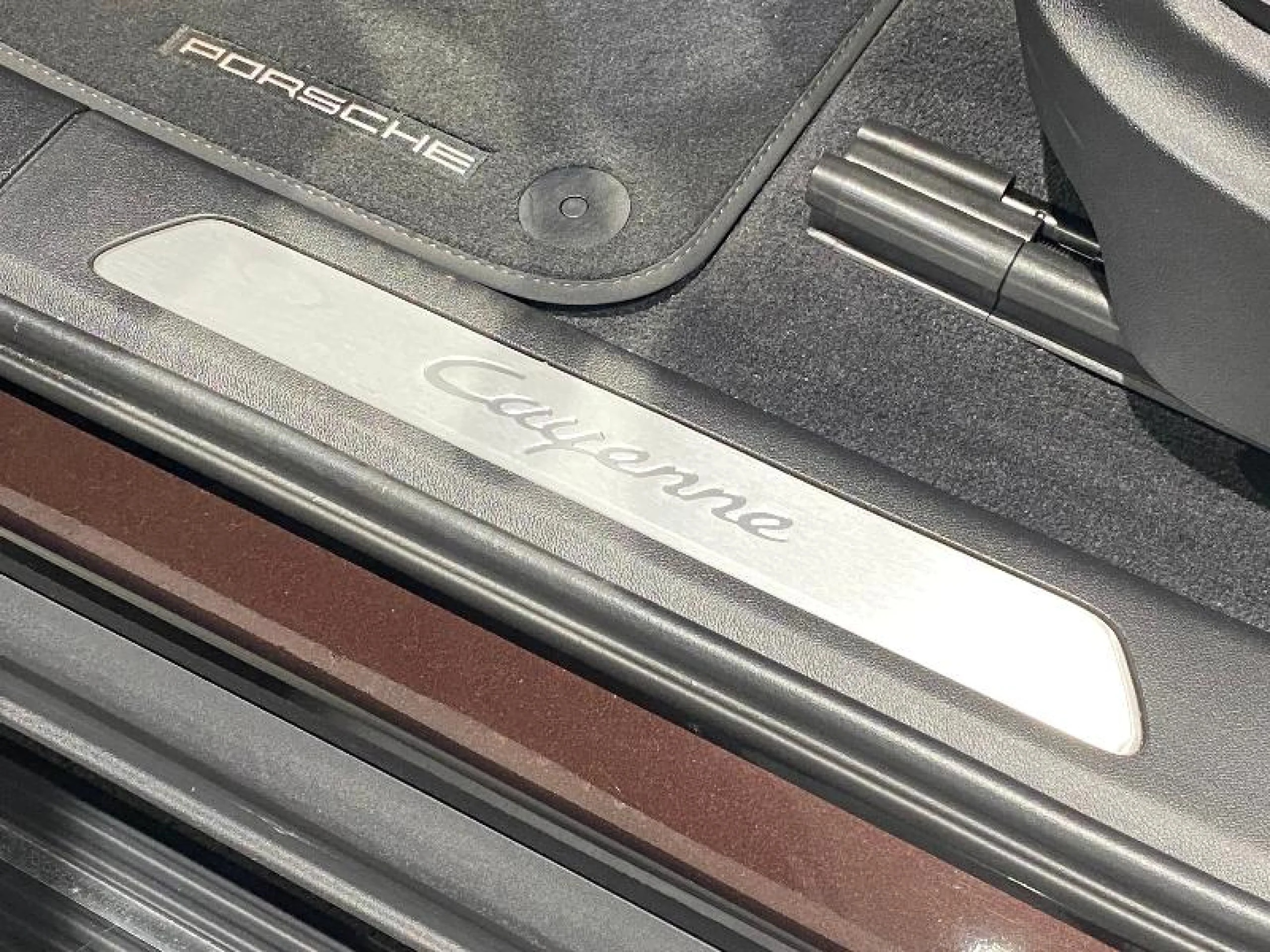 PORSCHE CAYENNE E HYBRID - Foto 31