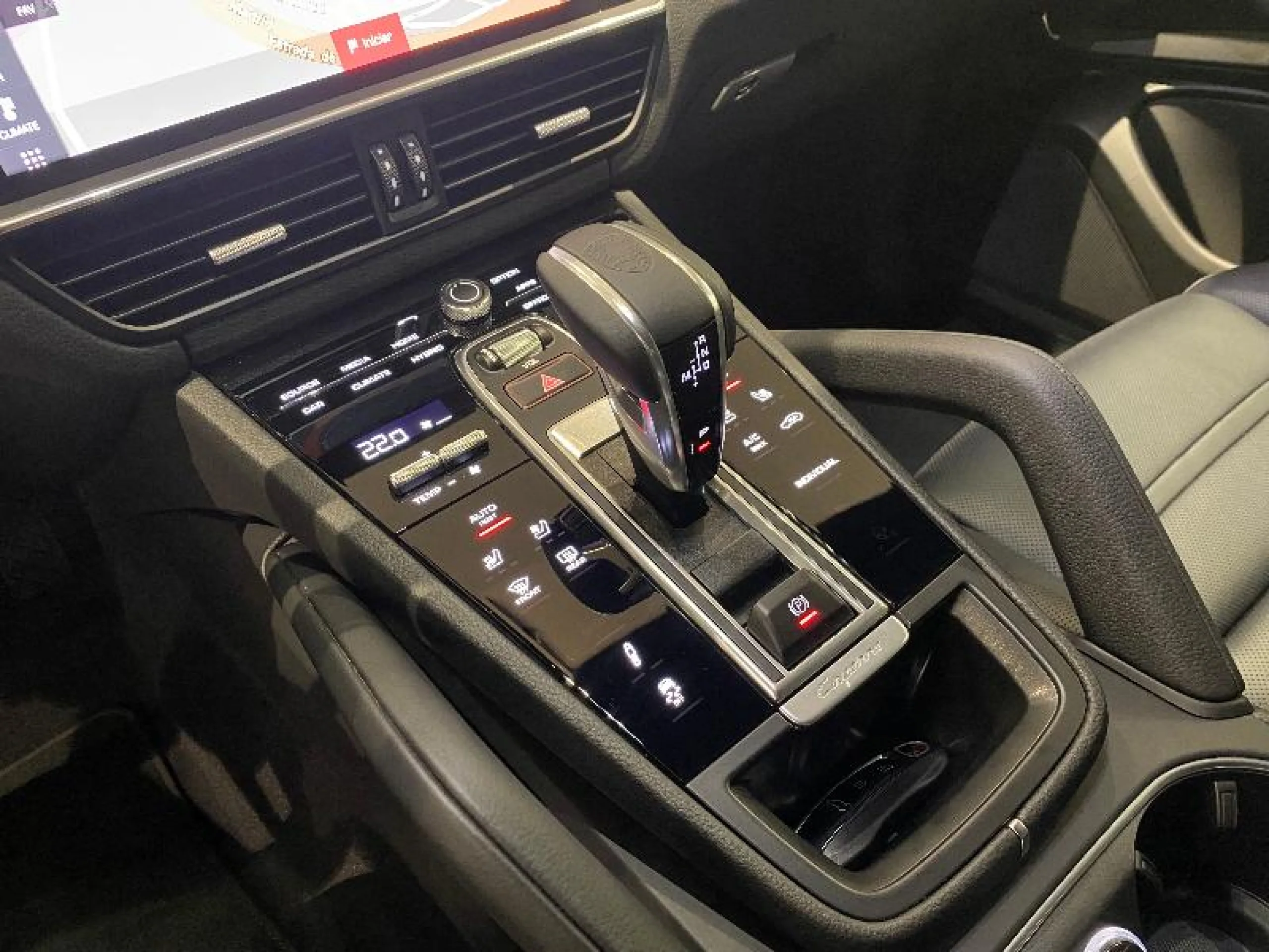 PORSCHE CAYENNE E HYBRID - Foto 35