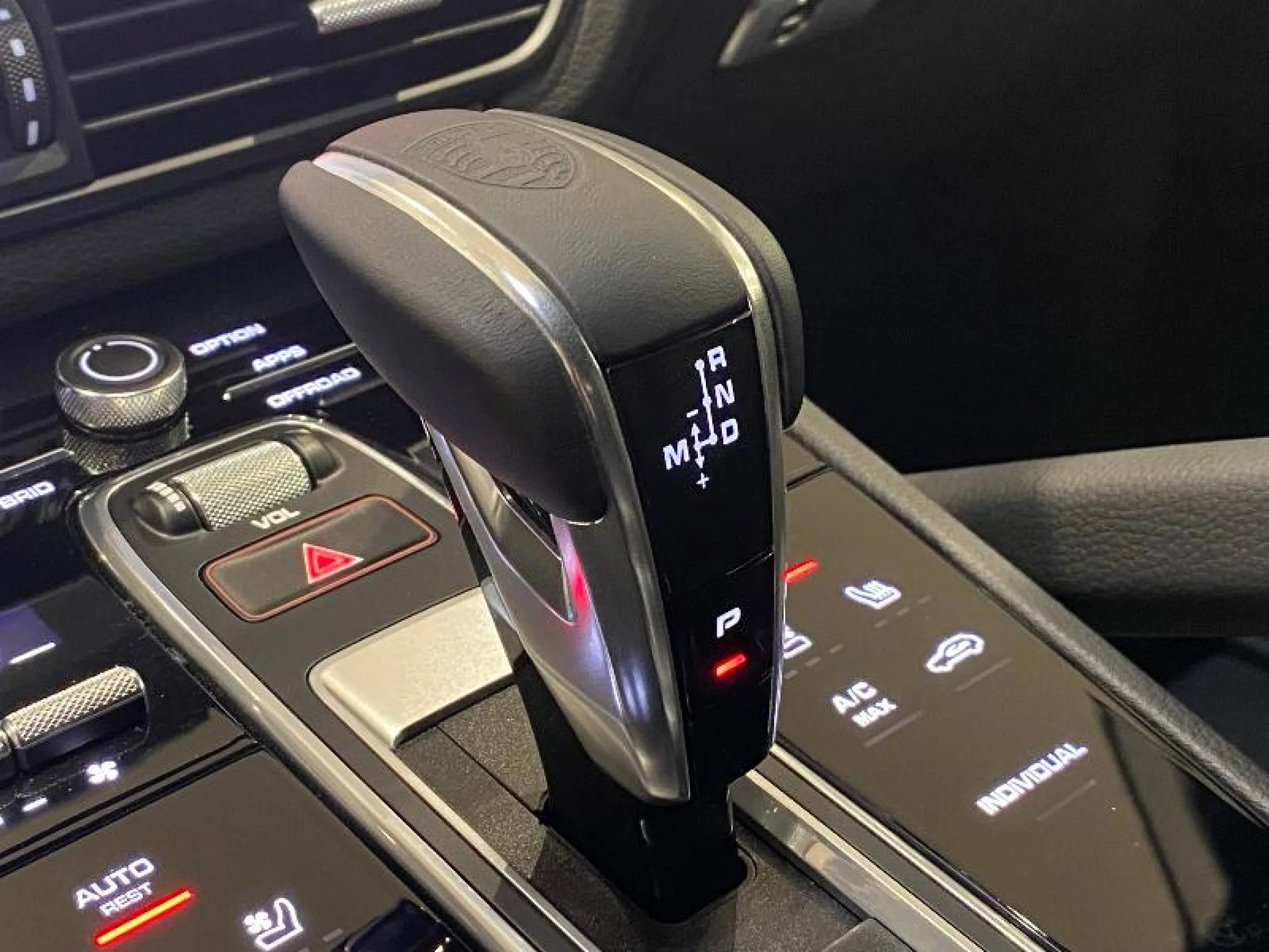 PORSCHE CAYENNE E HYBRID - Foto 37