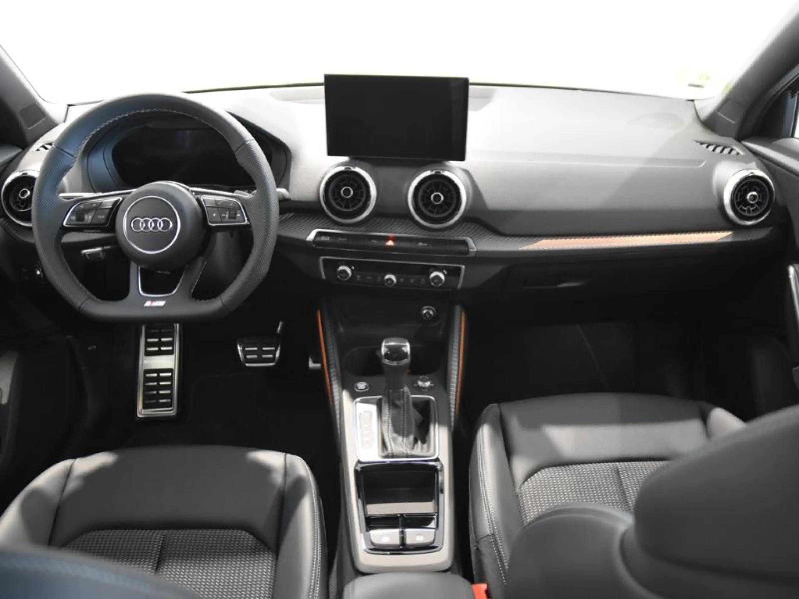 AUDI Q2 ADRENALIN 35 TDI 110KW (150CV) S TRONIC - Foto 4