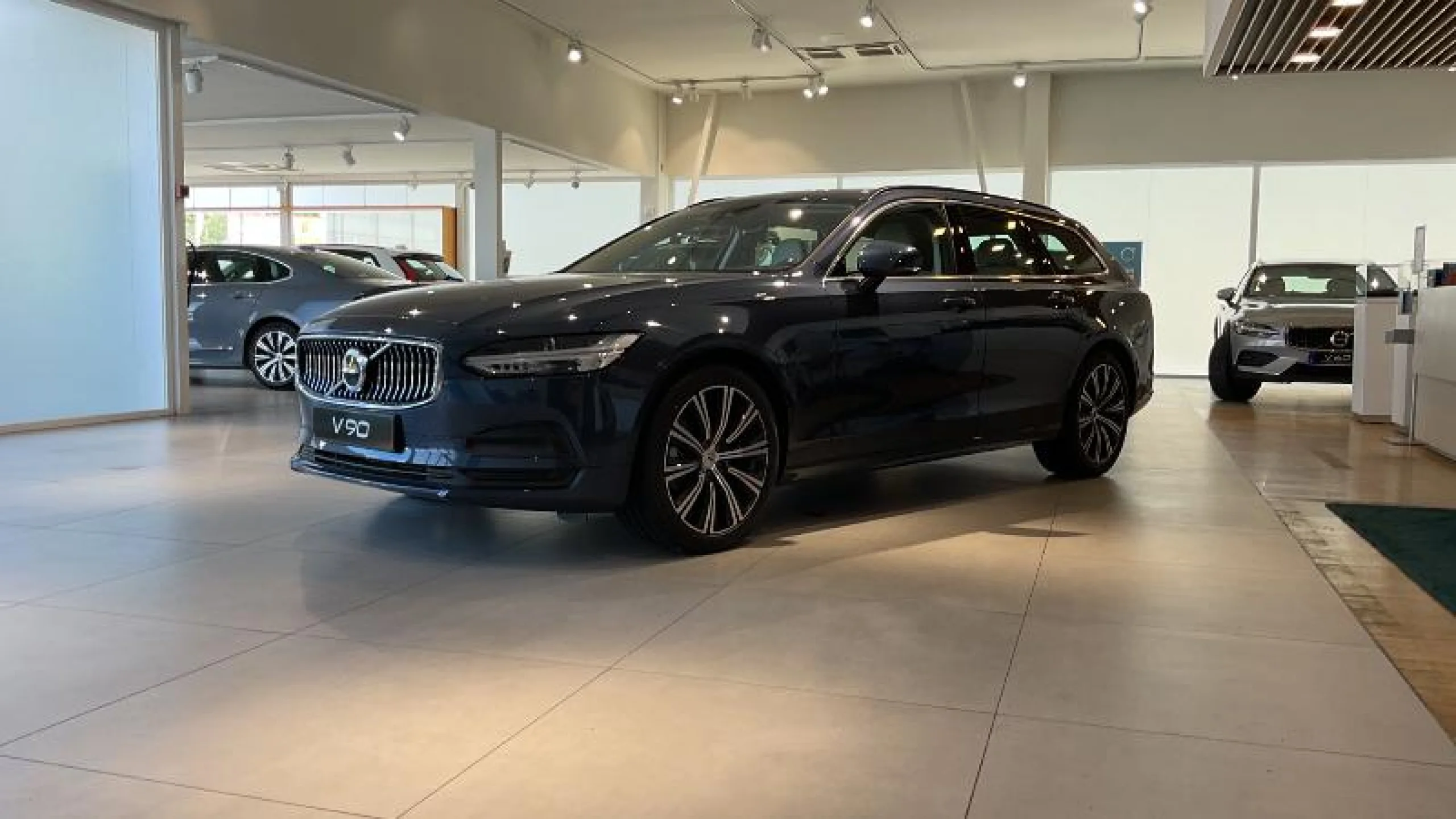 VOLVO V90 2.0 B4 D CORE AUTO - Foto 1