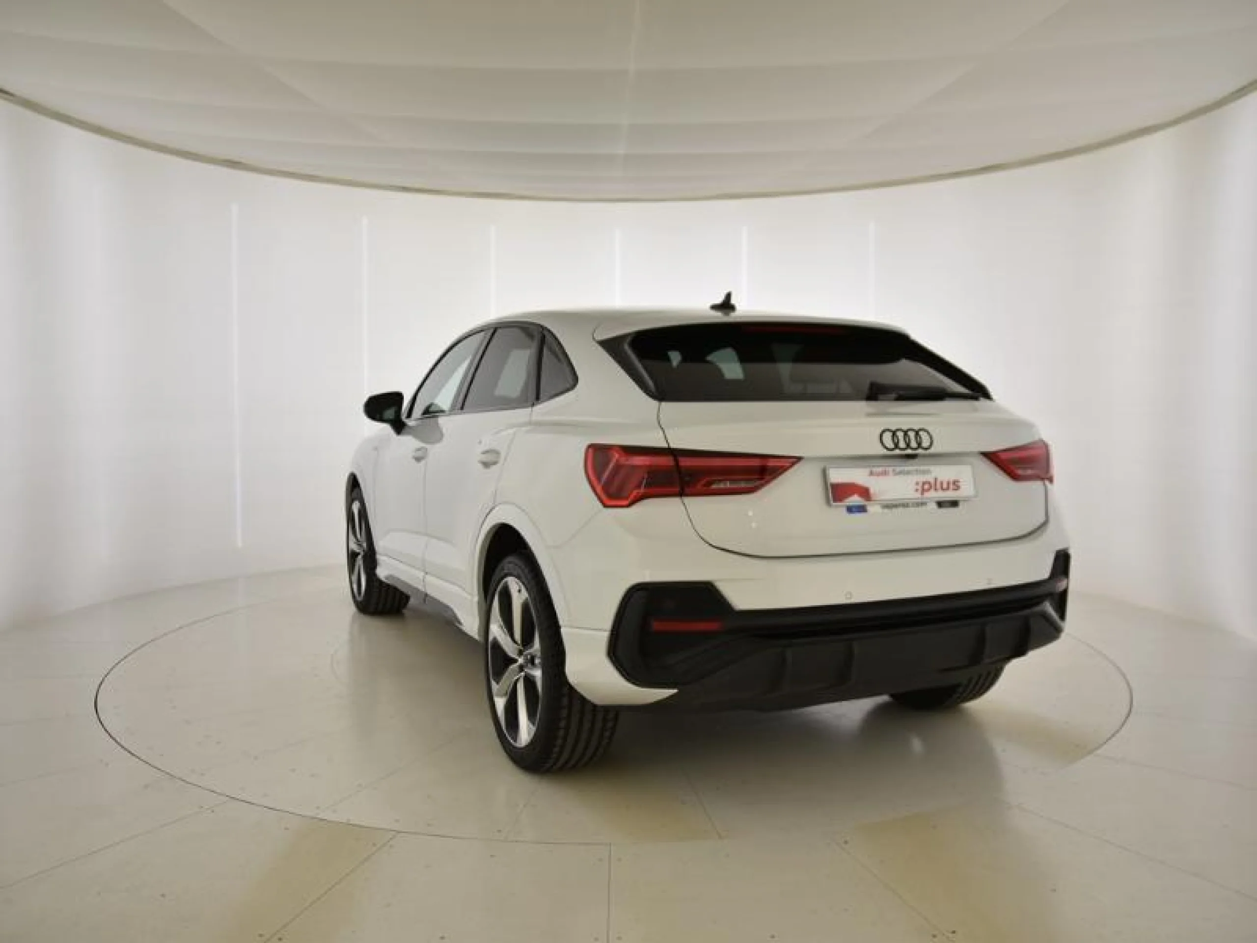 AUDI Q3 SPORTBACK 35 TFSI 110KW (150CV) BLACK LINE - Foto 2