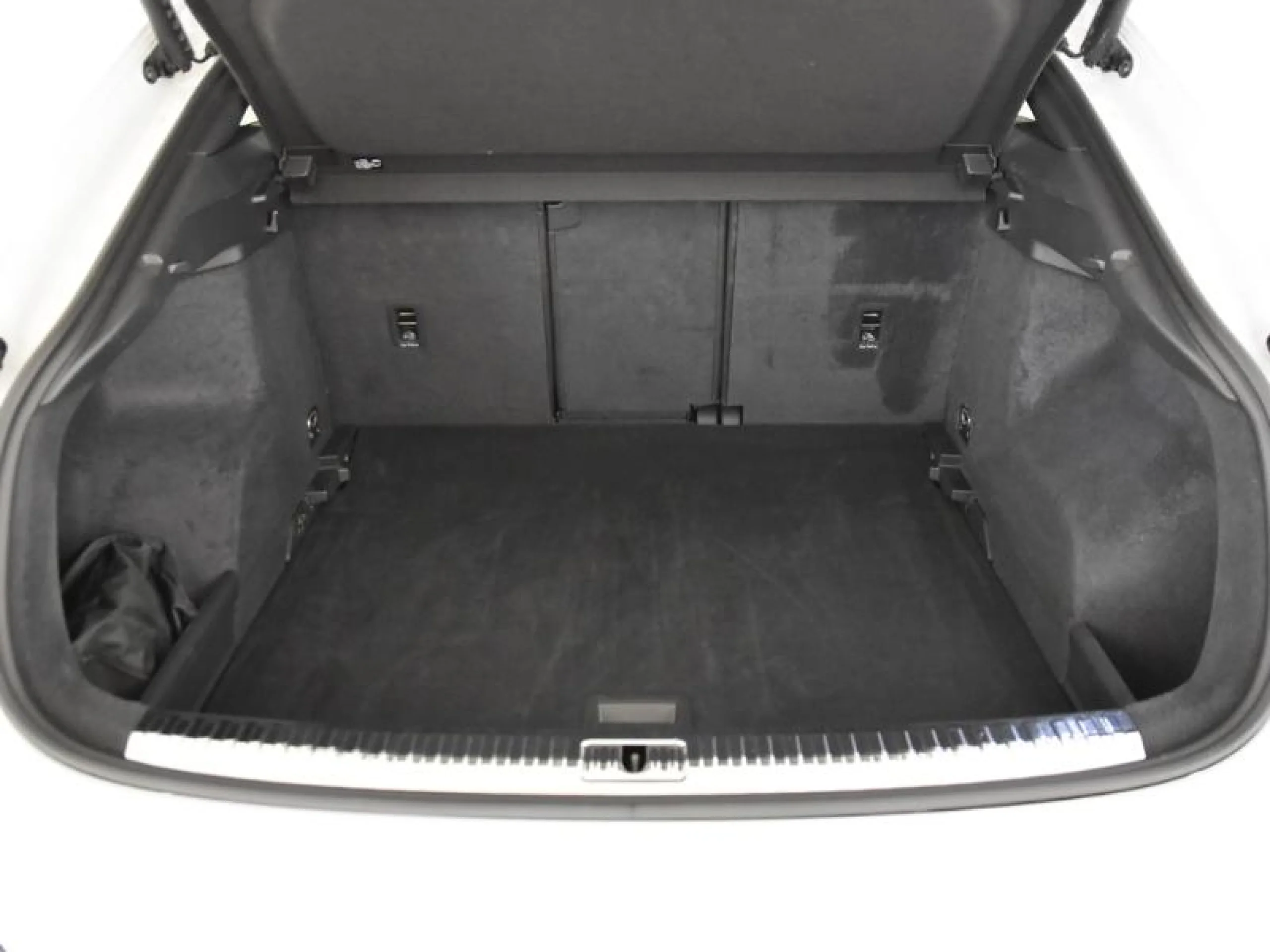 AUDI Q3 SPORTBACK 35 TFSI 110KW (150CV) BLACK LINE - Foto 7