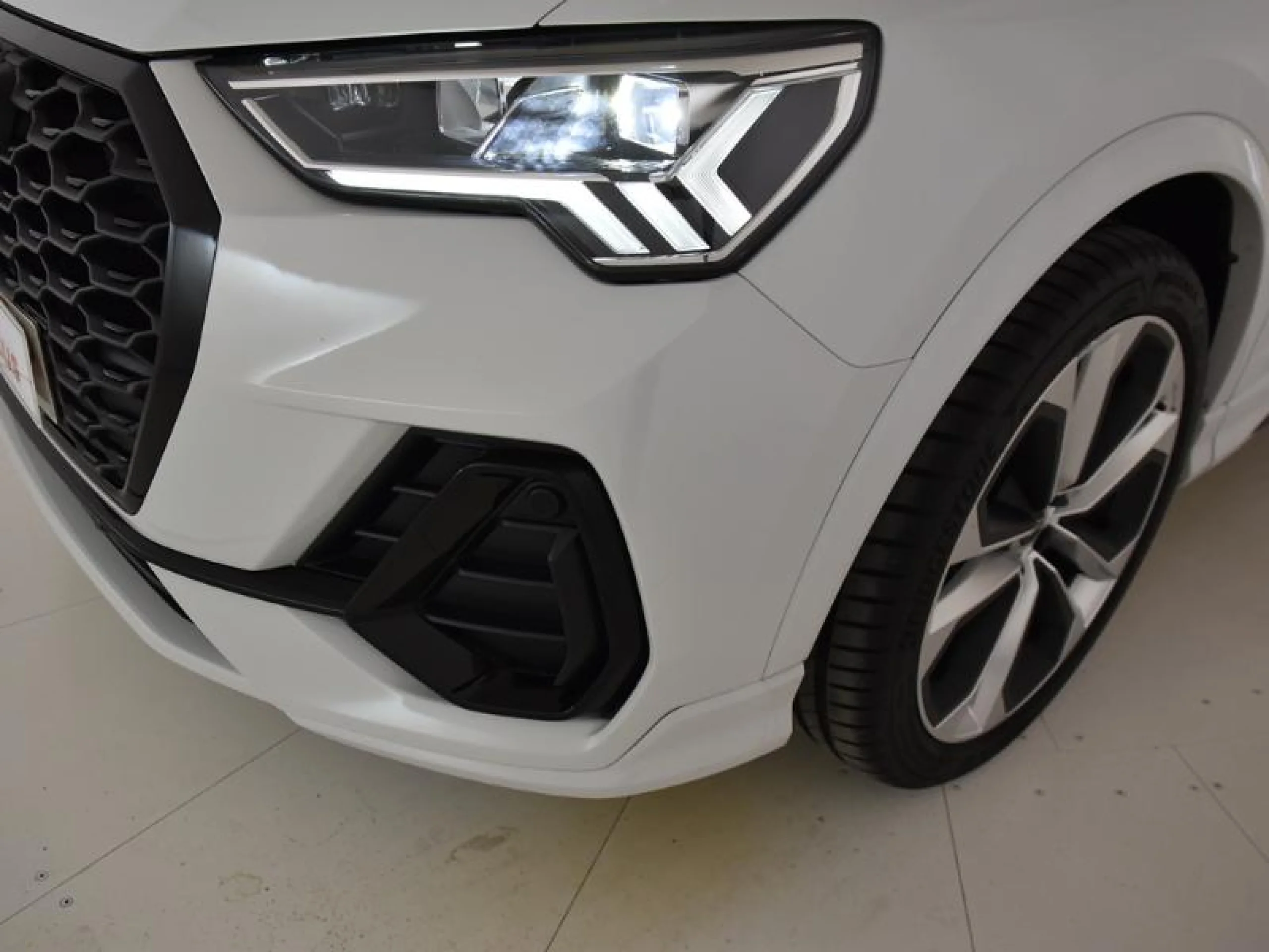AUDI Q3 SPORTBACK 35 TFSI 110KW (150CV) BLACK LINE - Foto 23