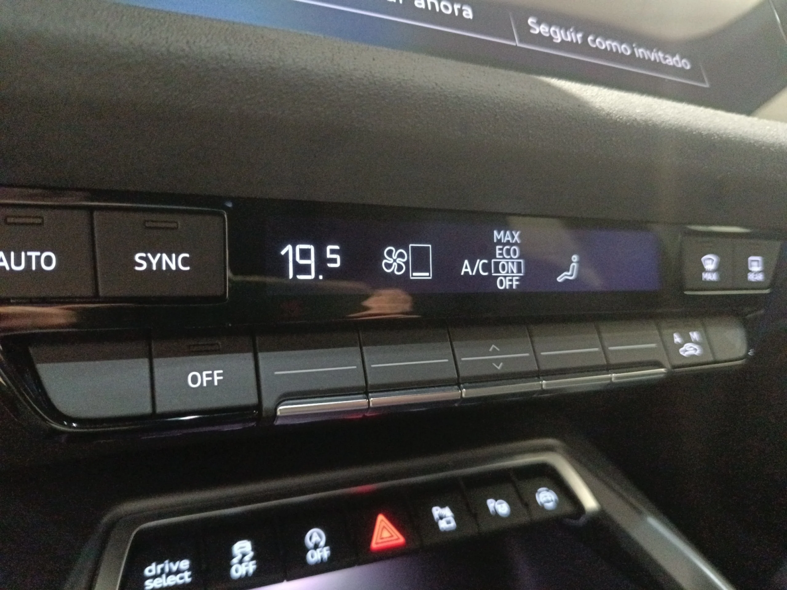 AUDI A3 SPORTBACK BLACK LINE 35 TFSI 110KW S TRO - Foto 12