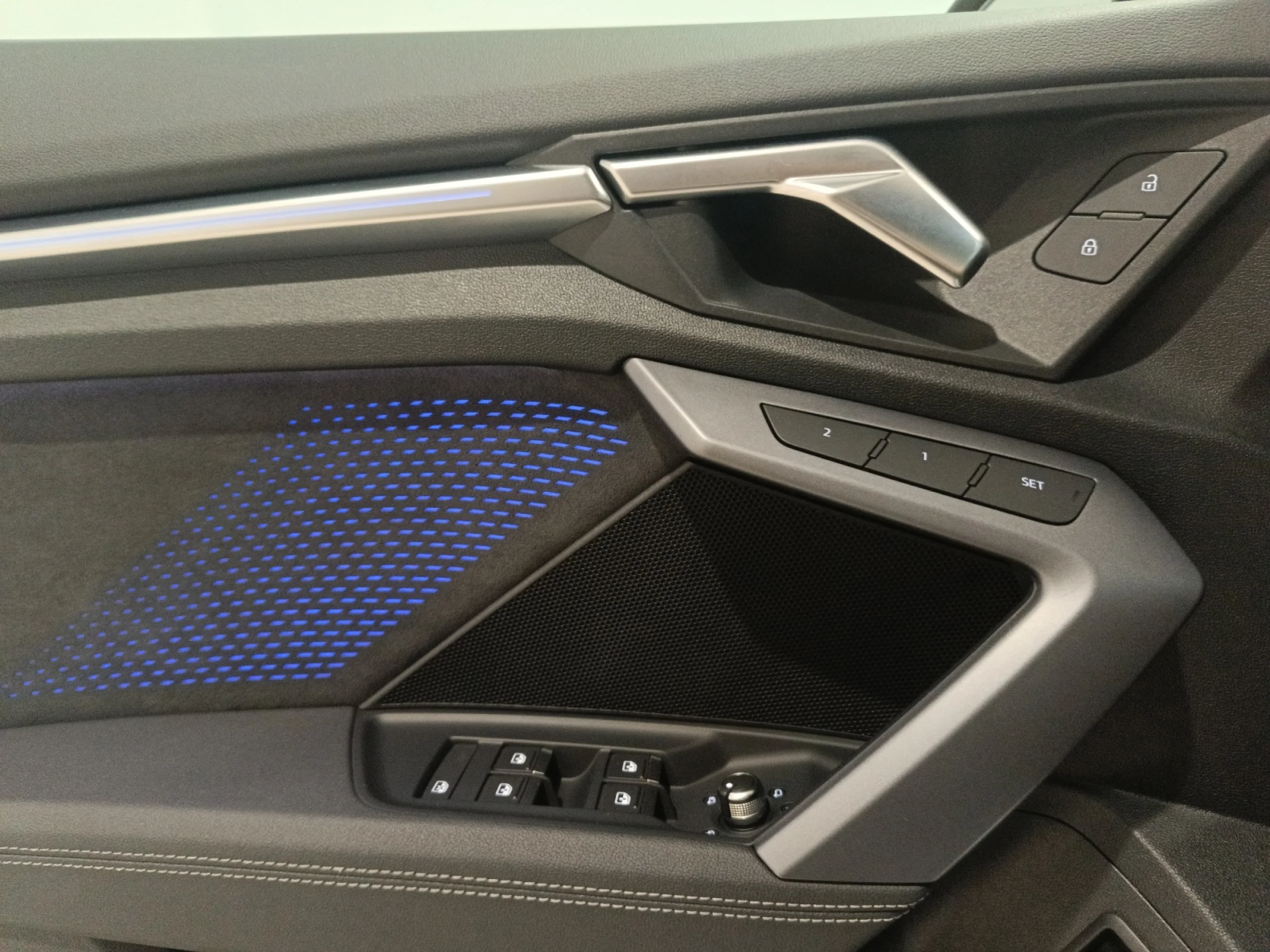 AUDI A3 SPORTBACK BLACK LINE 35 TFSI 110KW S TRO - Foto 14