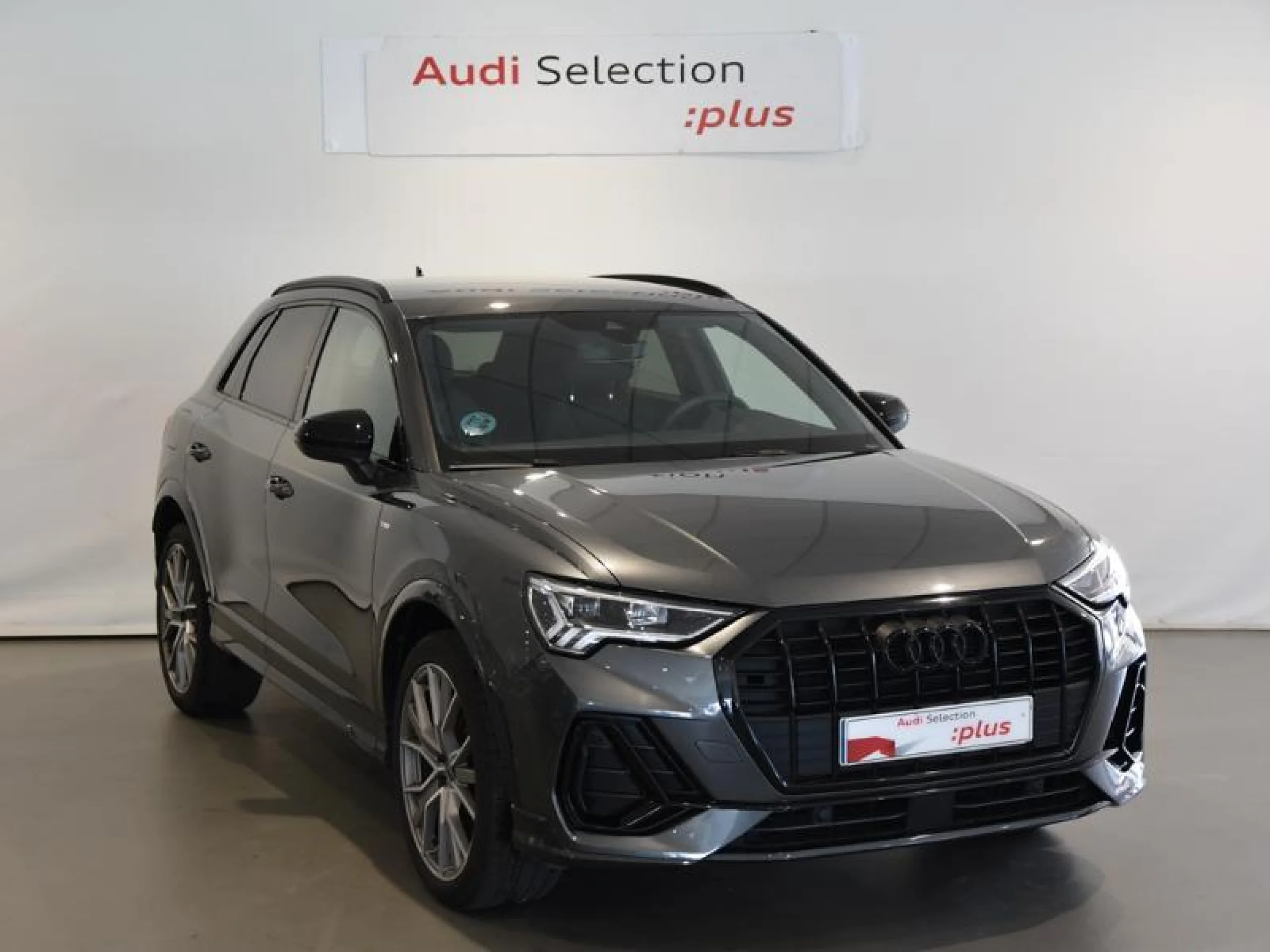 AUDI Q3 BLACK LINE 35 TDI 110KW (150CV) S TRONIC - Foto 1