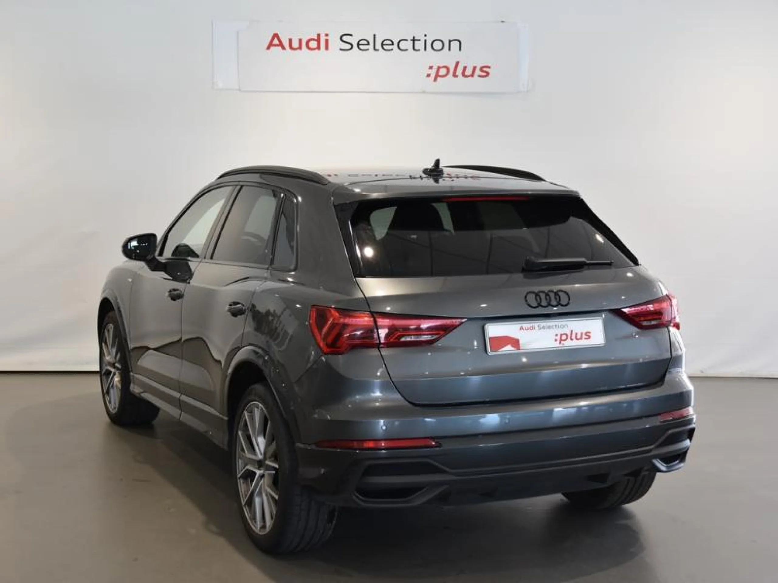 AUDI Q3 BLACK LINE 35 TDI 110KW (150CV) S TRONIC - Foto 2
