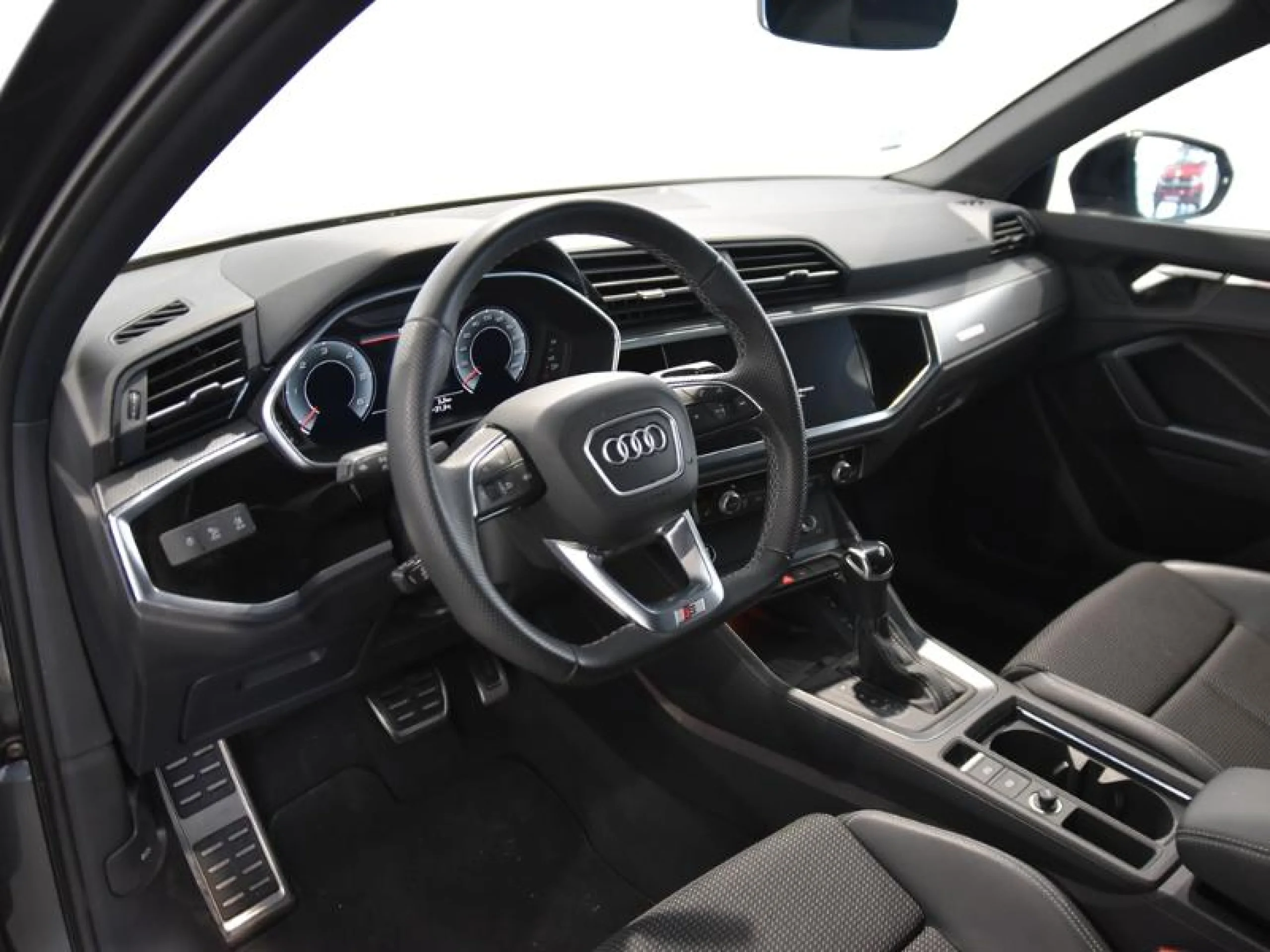 AUDI Q3 BLACK LINE 35 TDI 110KW (150CV) S TRONIC - Foto 10