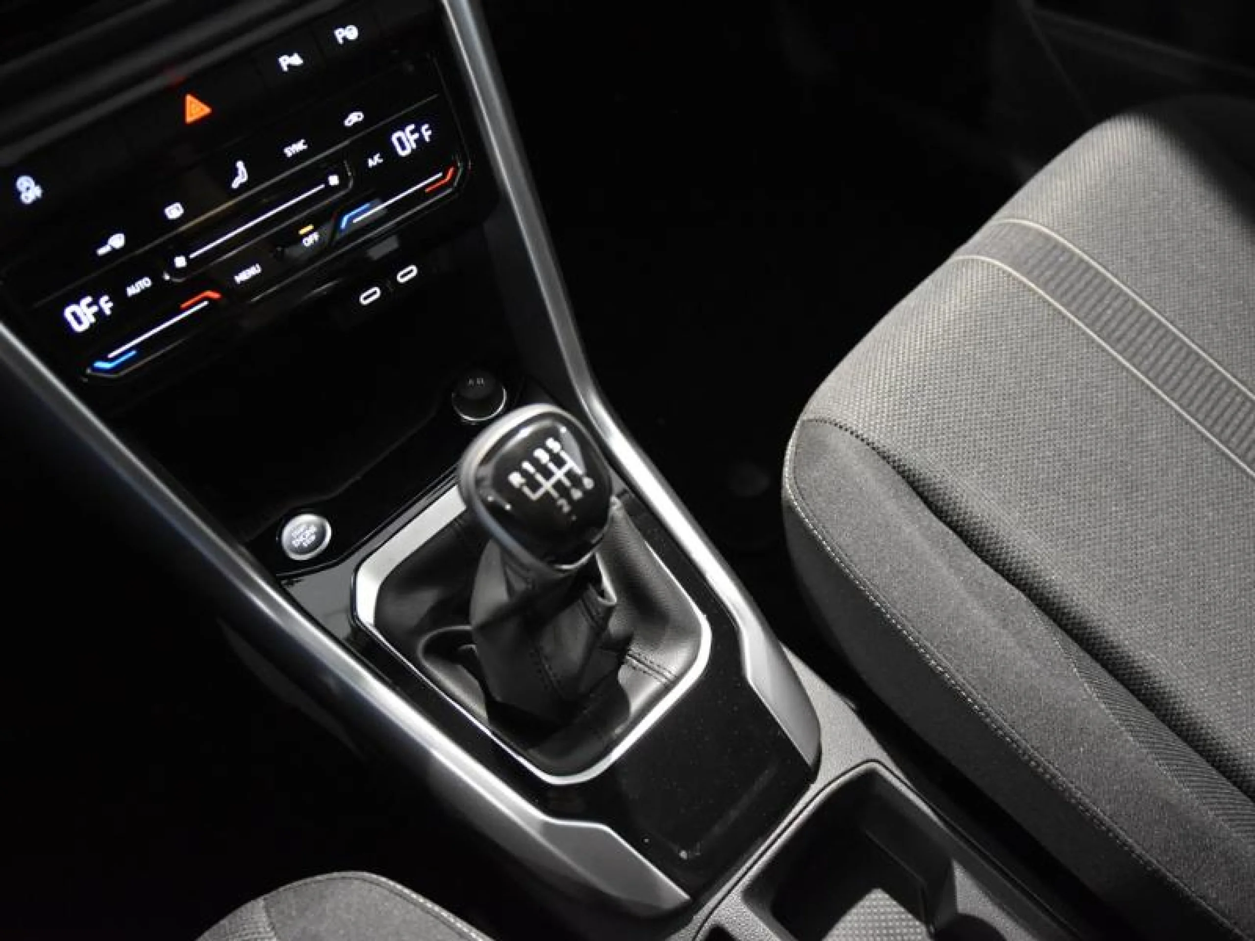 VOLKSWAGEN T ROC T ROC MÁS 1.0 TSI 85 KW (116 CV)  6 VEL. - Foto 10