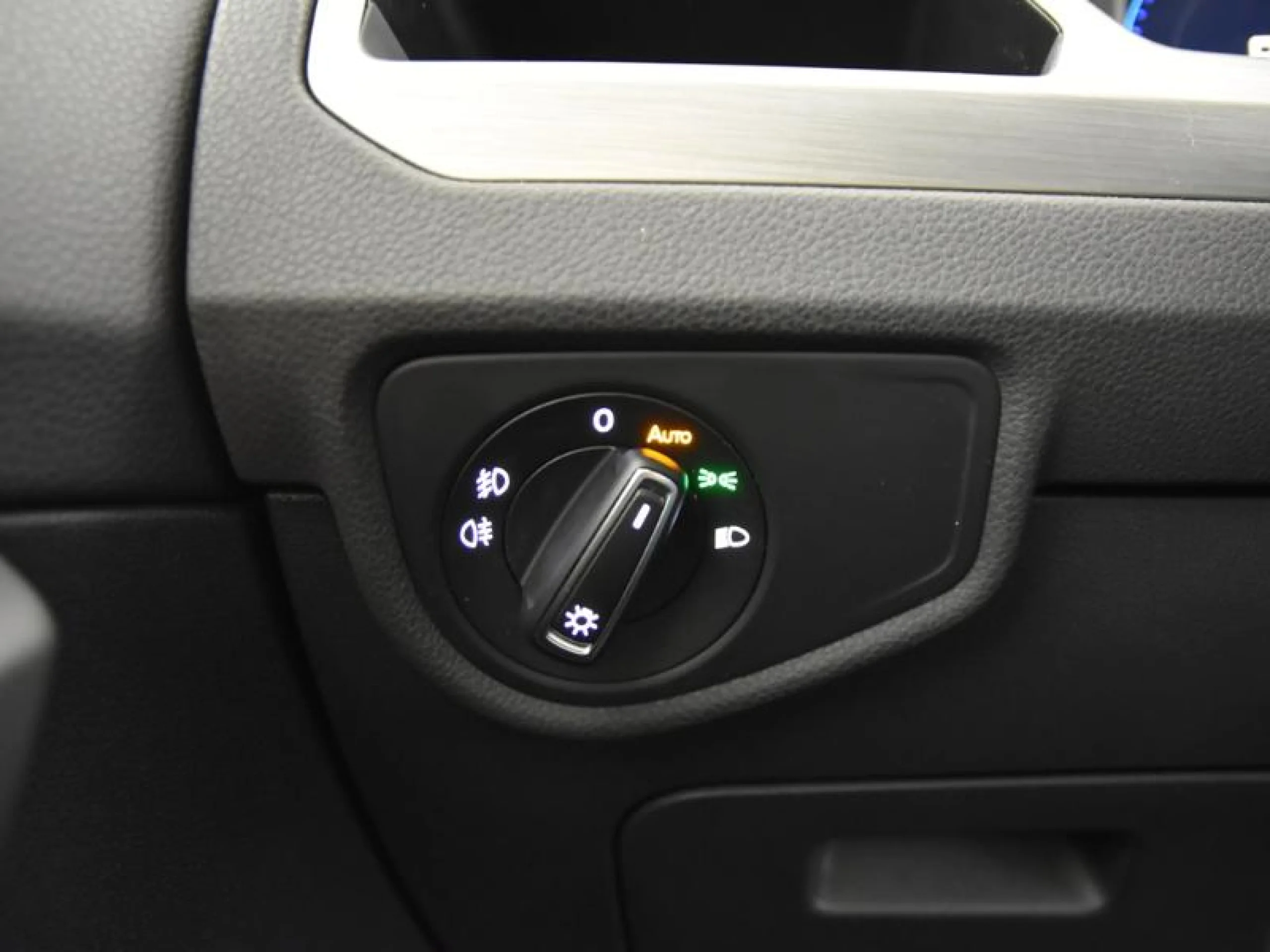 VOLKSWAGEN TOURAN ··MÁS·· 2.0 TDI 110KW (150CV) DSG - Foto 17