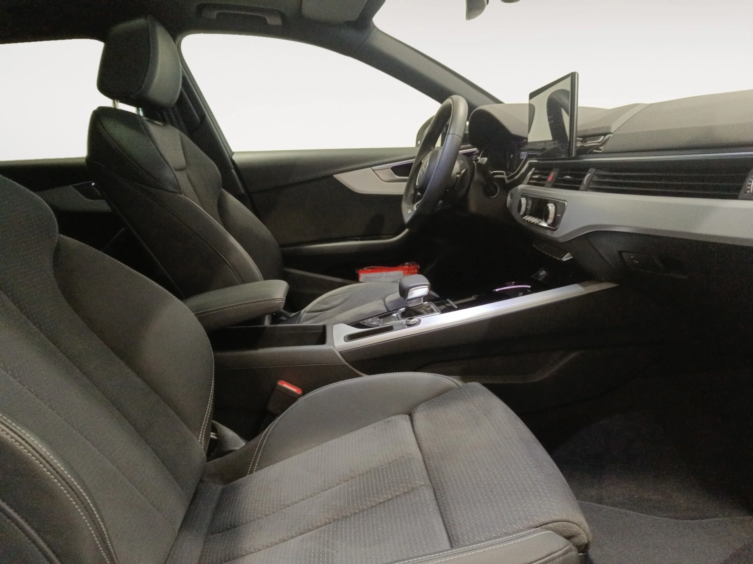 AUDI A4 AVANT S LINE 35 TDI 120KW S TRONIC - Foto 5