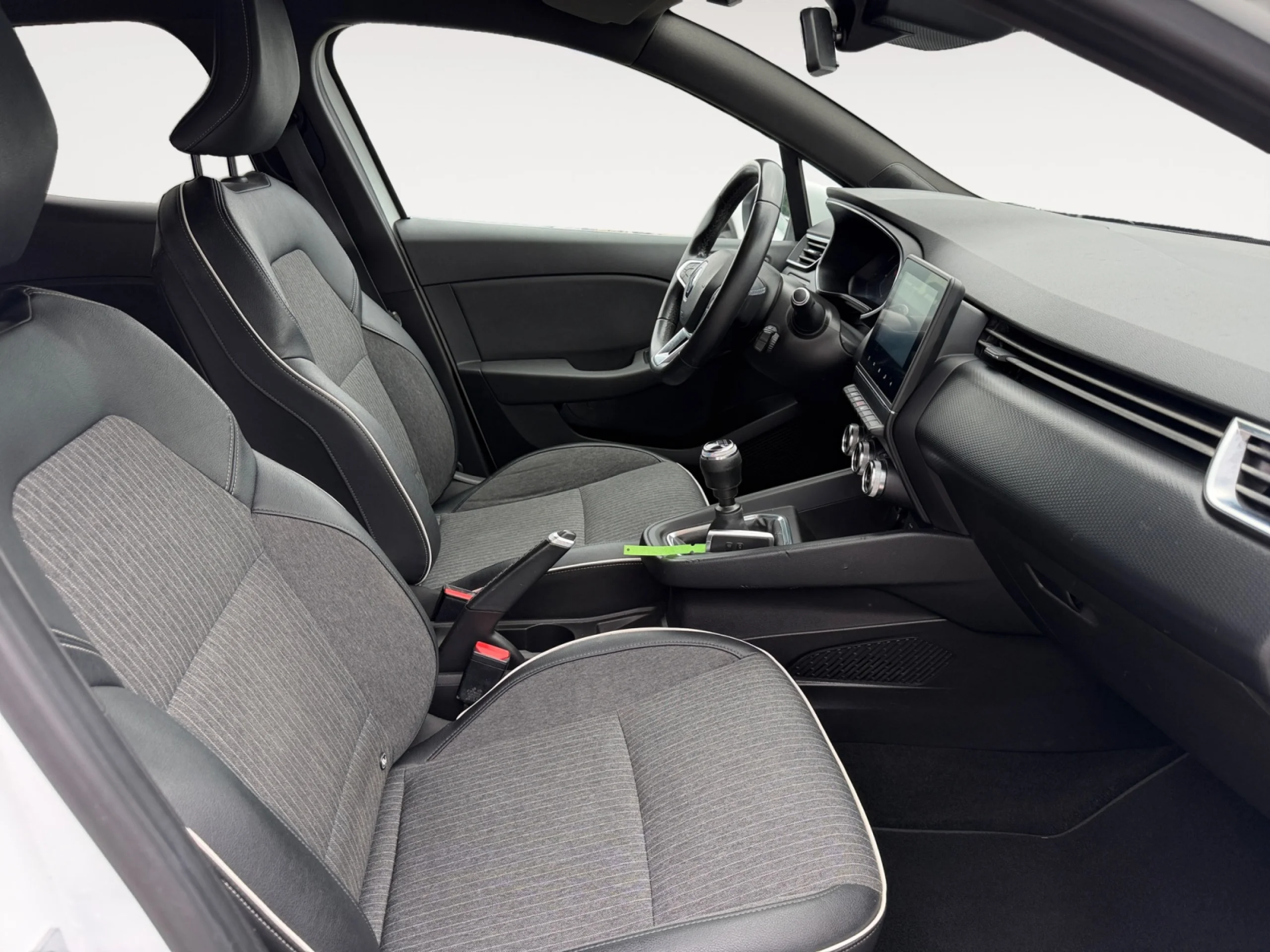RENAULT CLIO ZEN BLUE DCI 85 KW (115CV) - Foto 5