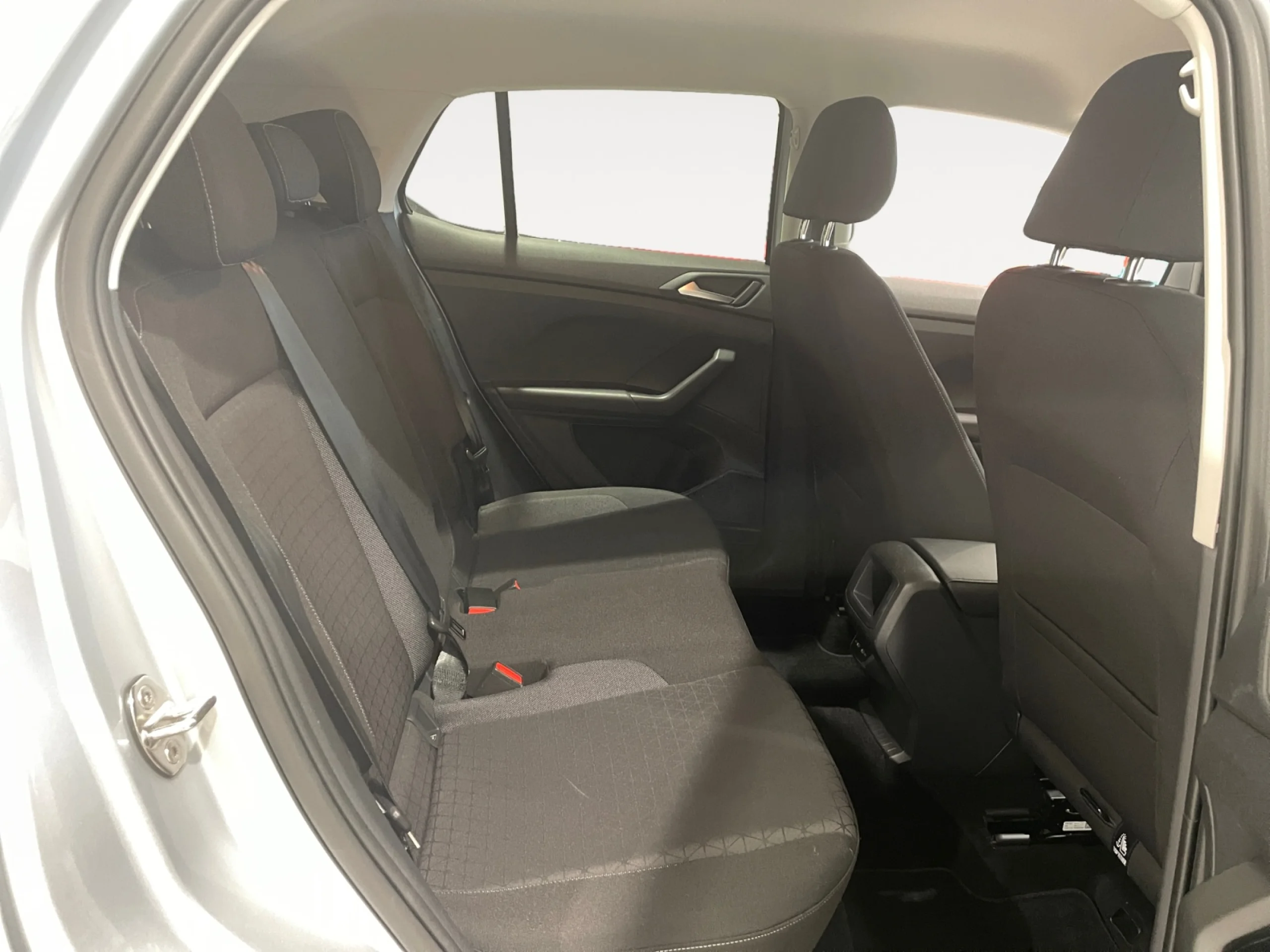 VOLKSWAGEN T CROSS ADVANCE 1.0 TSI 81KW (110CV) - Foto 6