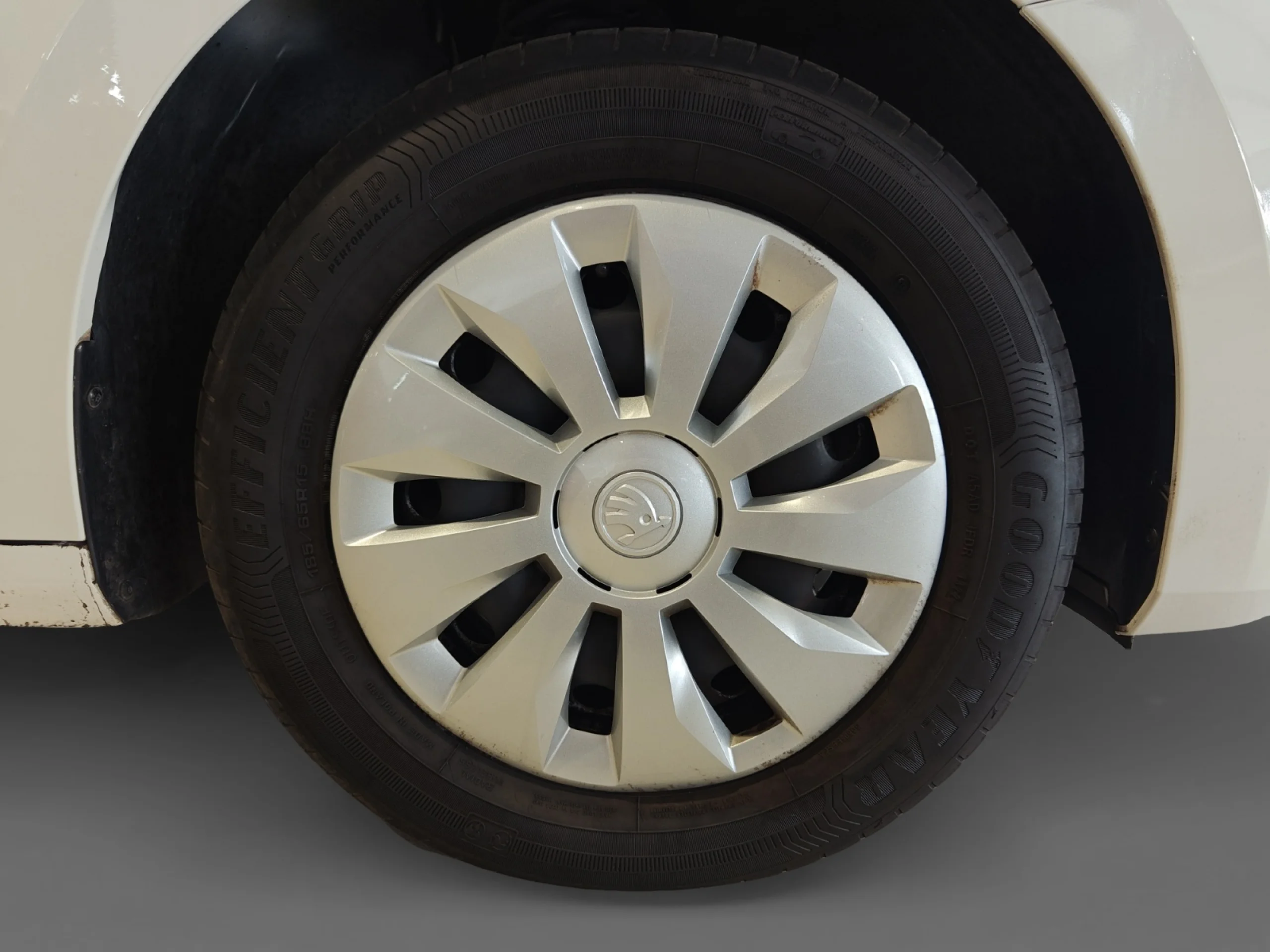 SKODA FABIA 1.0 MPI 59KW (80CV) ACTIVE - Foto 8