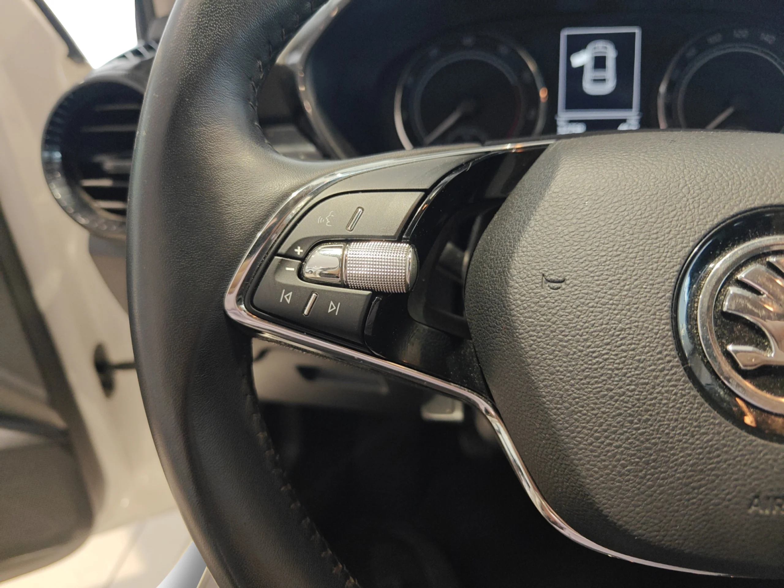 SKODA FABIA 1.0 MPI 59KW (80CV) ACTIVE - Foto 11