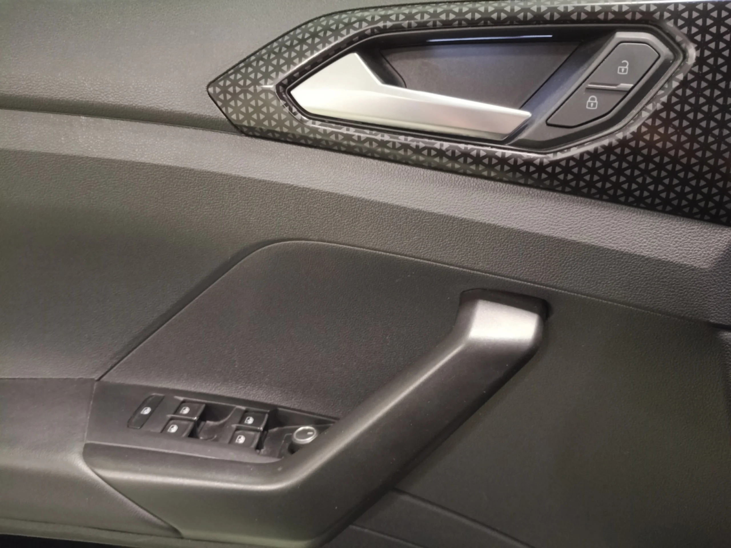 VOLKSWAGEN T CROSS SPORT 1.0 TSI 81KW (110CV) DSG - Foto 13