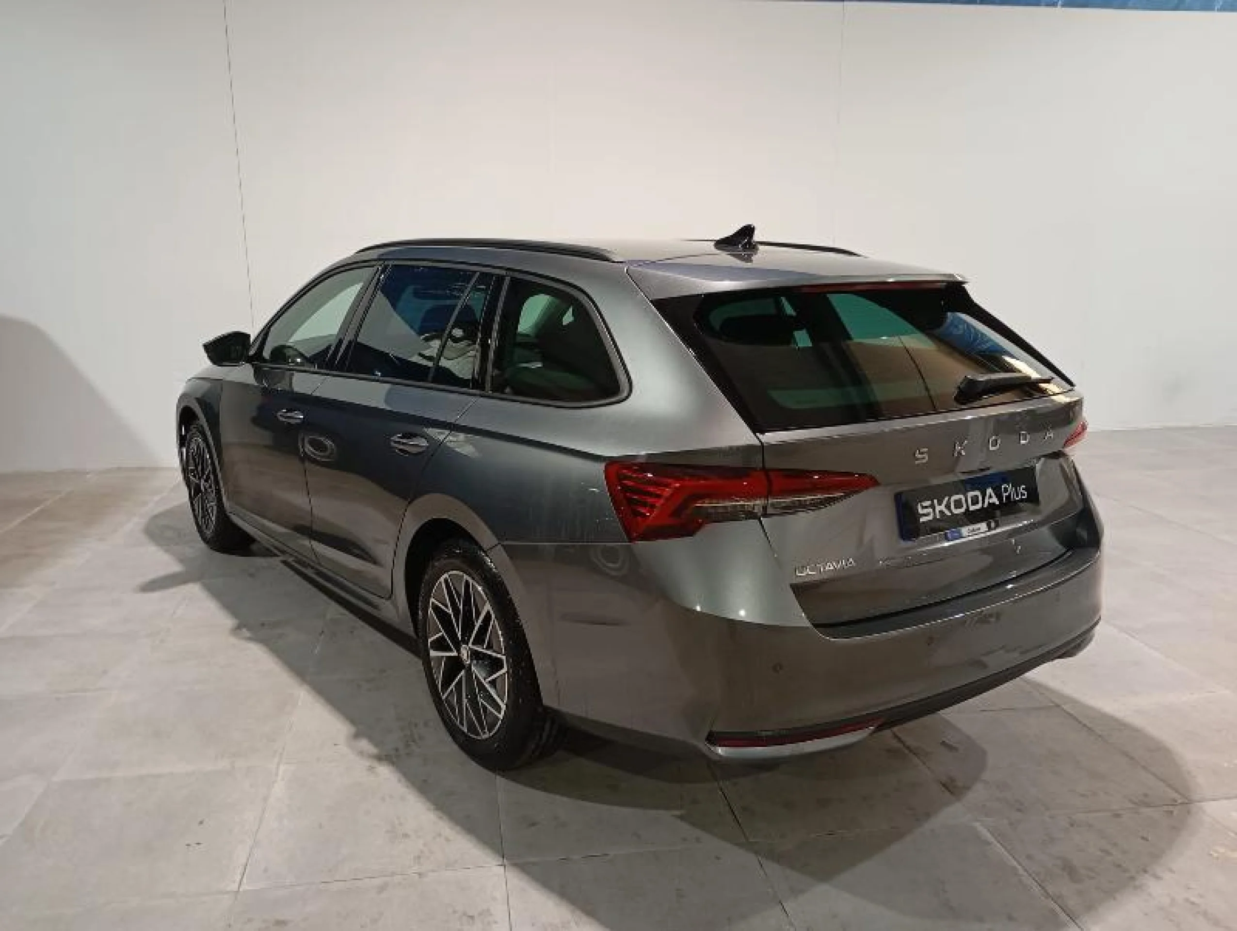 SKODA OCTAVIA COMBI 1.5 TSI 110KW DSG M HEV SELECTION - Foto 3