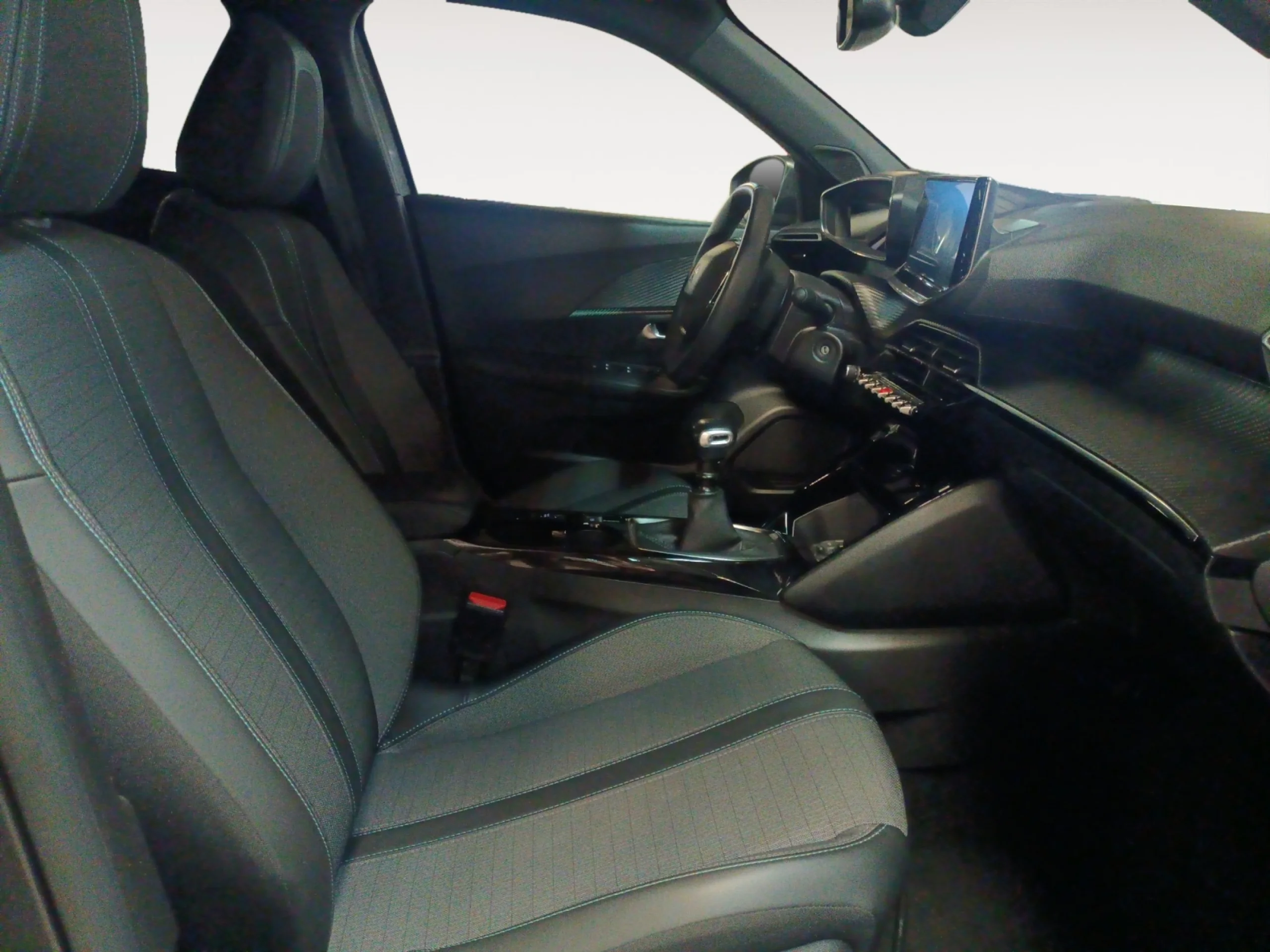 PEUGEOT 2008 ALLURE PACK PURETECH 130 S&S 6 VEL. MAN - Foto 5