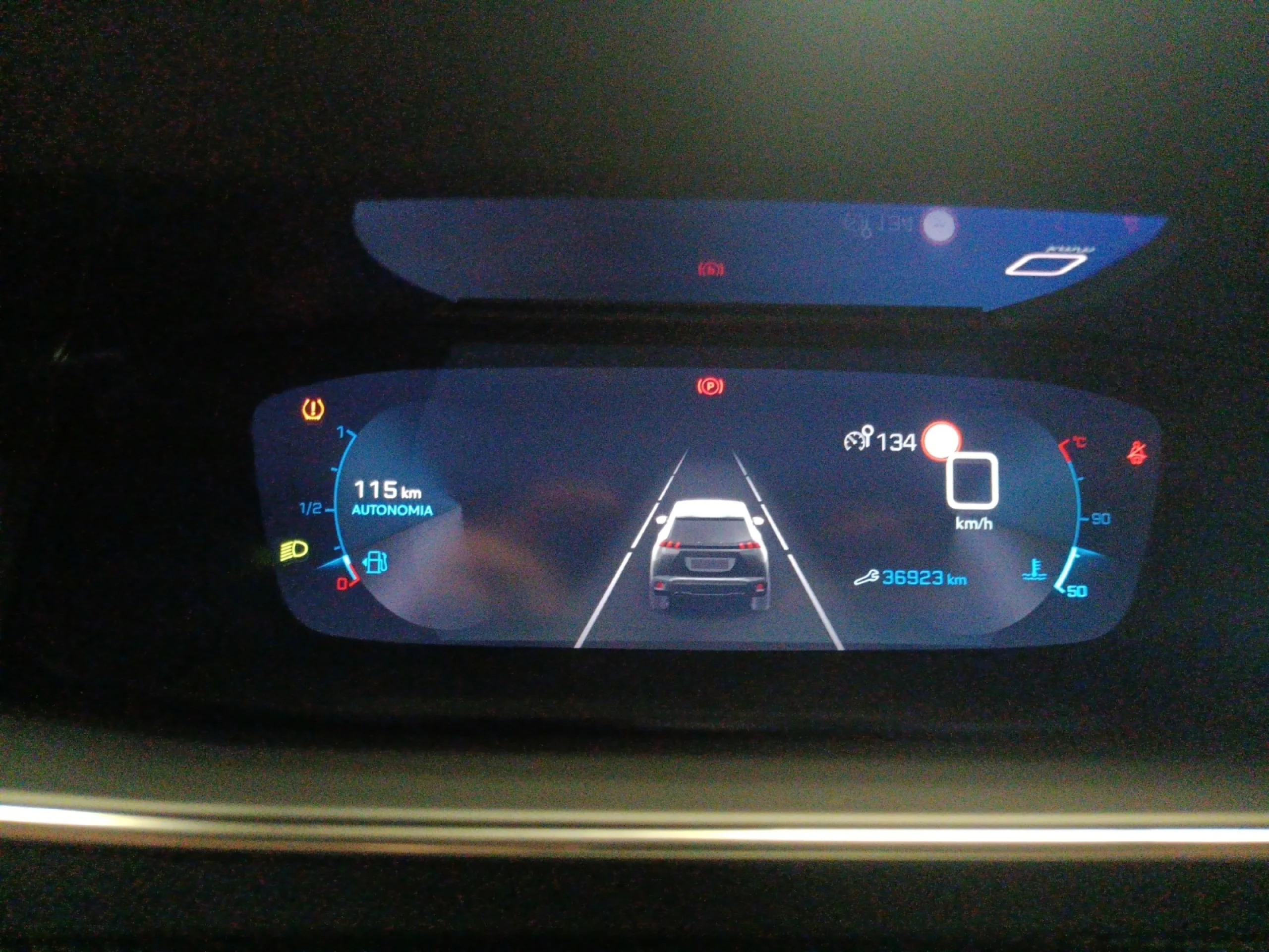 PEUGEOT 2008 ALLURE PACK PURETECH 130 S&S 6 VEL. MAN - Foto 18