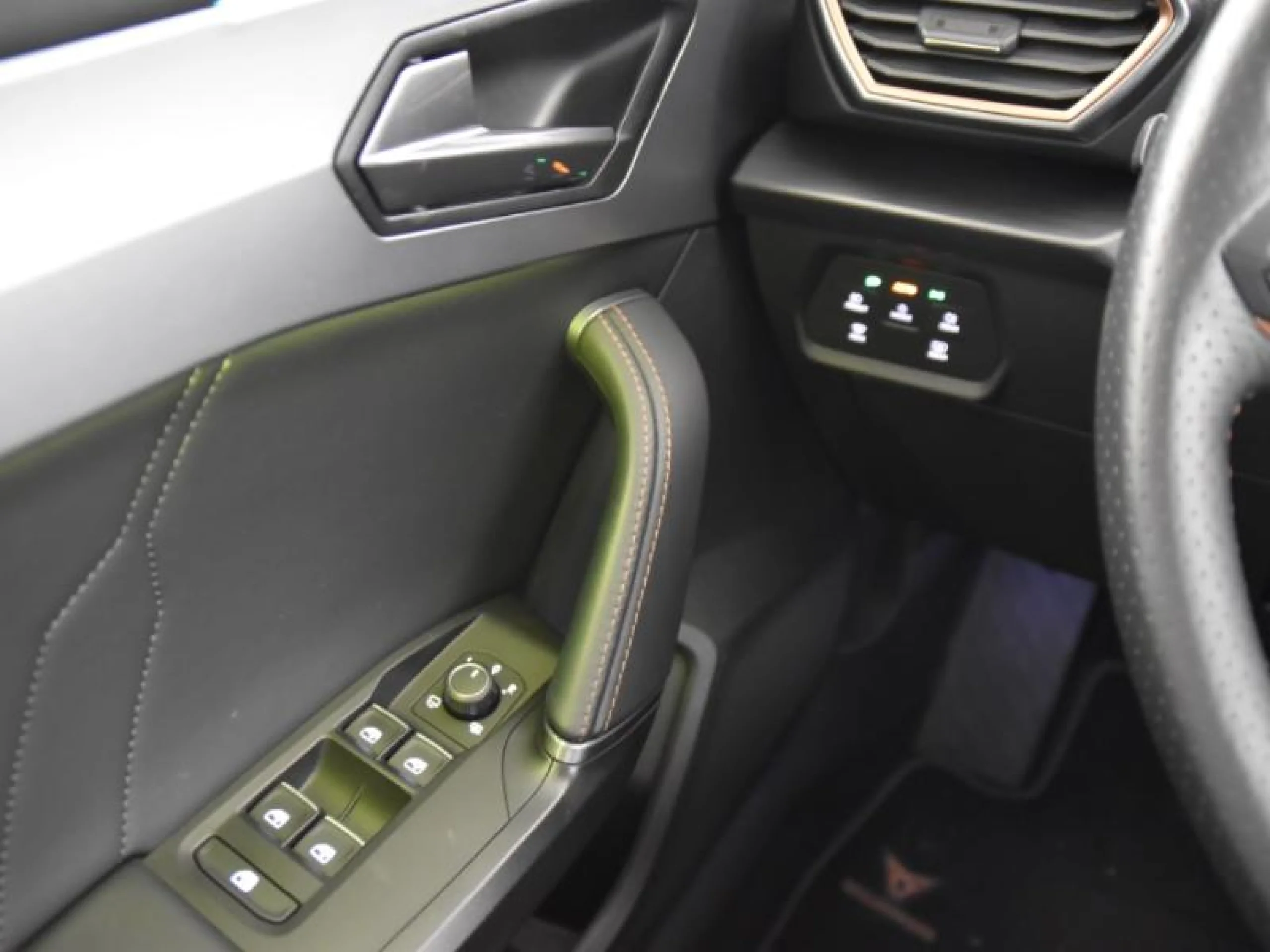 CUPRA LEON 1.5 ETSI 110KW (150CV) DSG - Foto 16