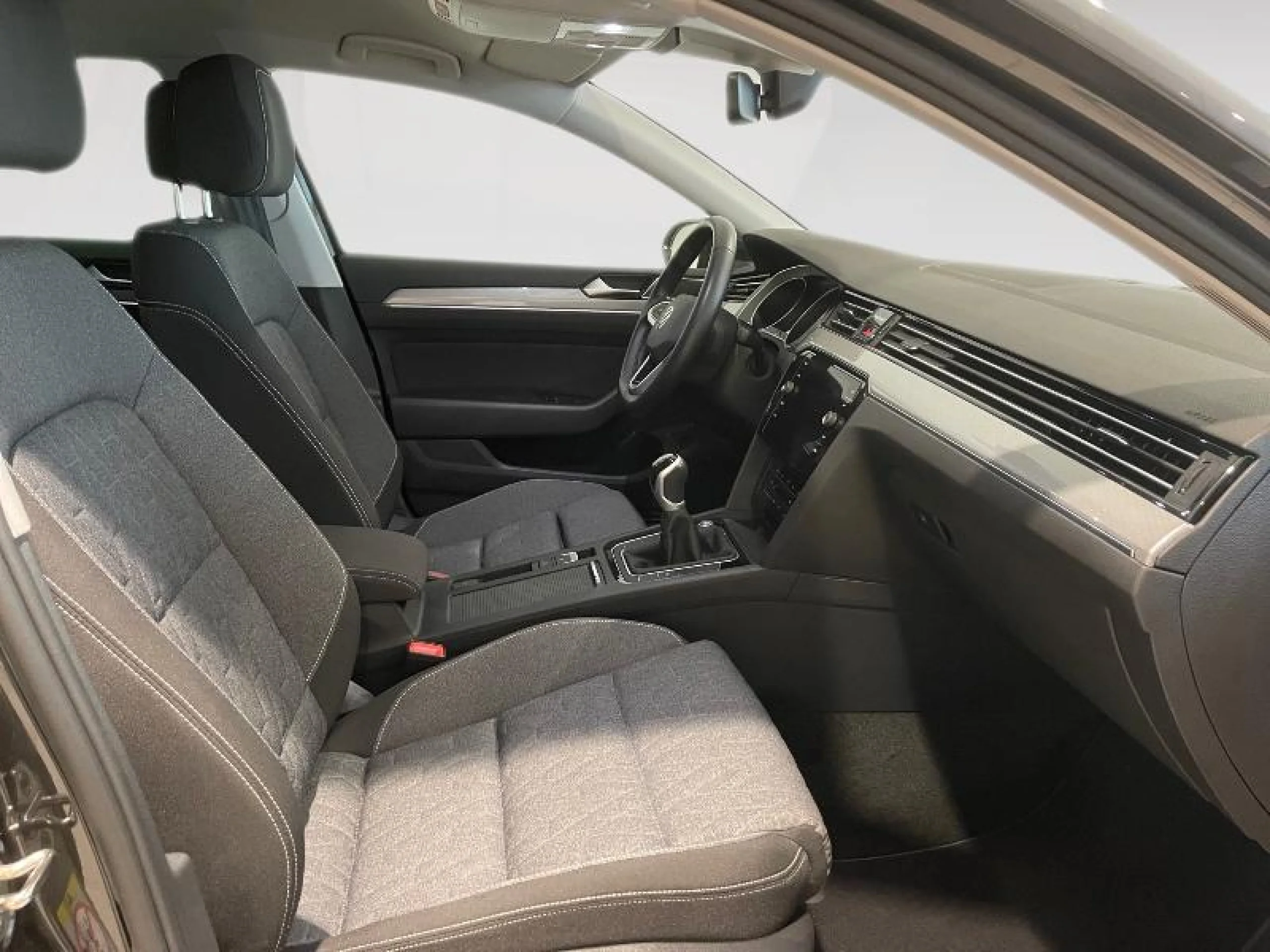 VOLKSWAGEN PASSAT VARIANT EXECUTIVE 2.0 TDI 110KW (150CV) - Foto 5