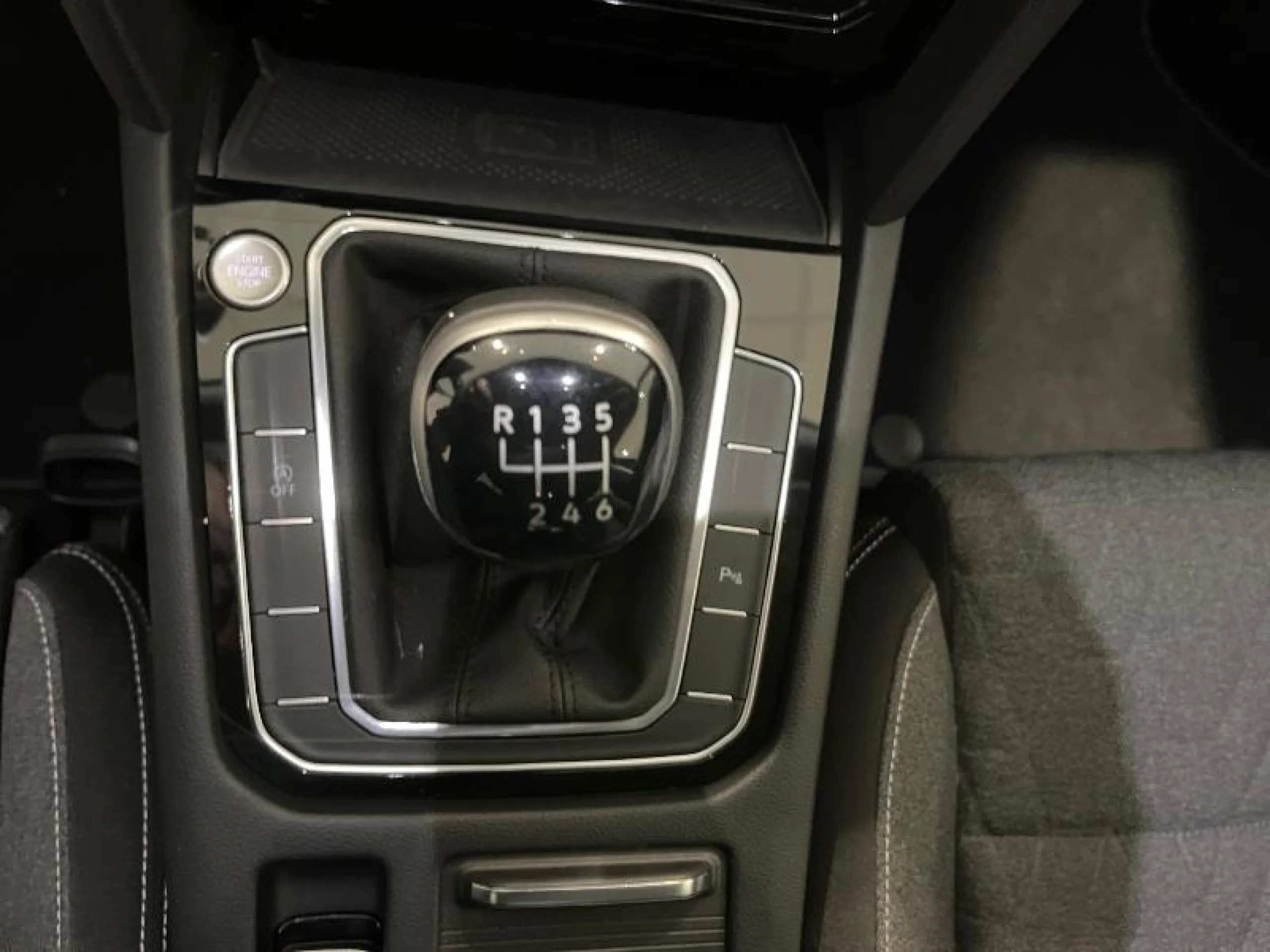 VOLKSWAGEN PASSAT VARIANT EXECUTIVE 2.0 TDI 110KW (150CV) - Foto 12