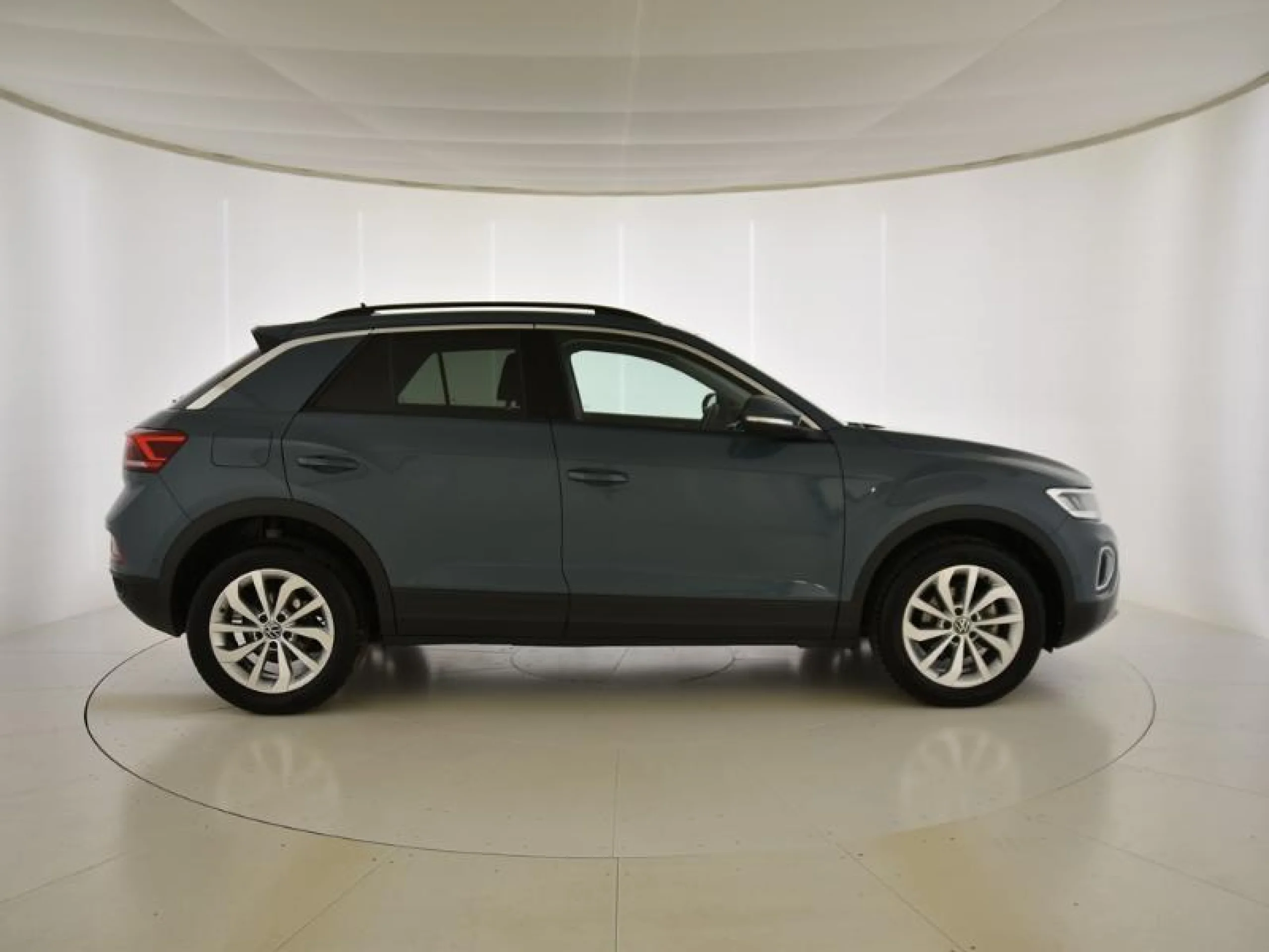VOLKSWAGEN T ROC LIFE 1.0 TSI 81KW (110CV) - Foto 3