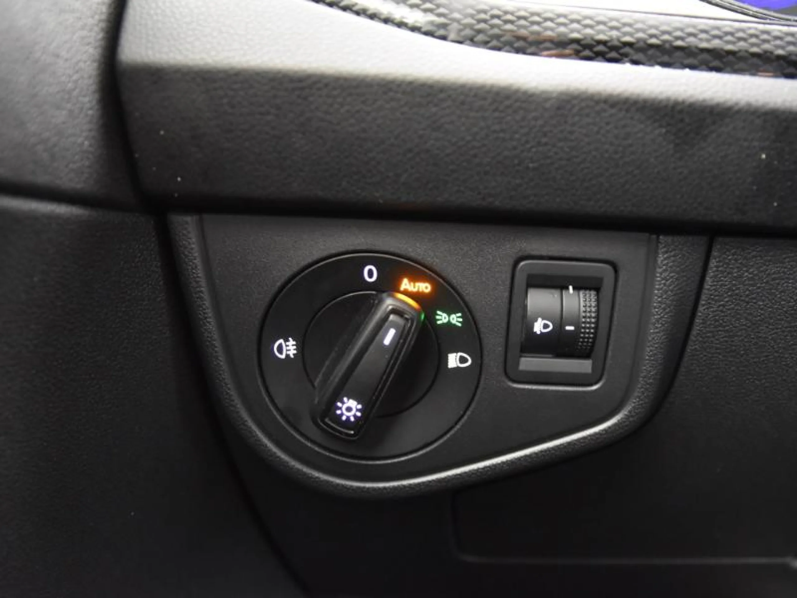 VOLKSWAGEN POLO ··MÁS·· 1.0 TSI 70KW (95CV) - Foto 16