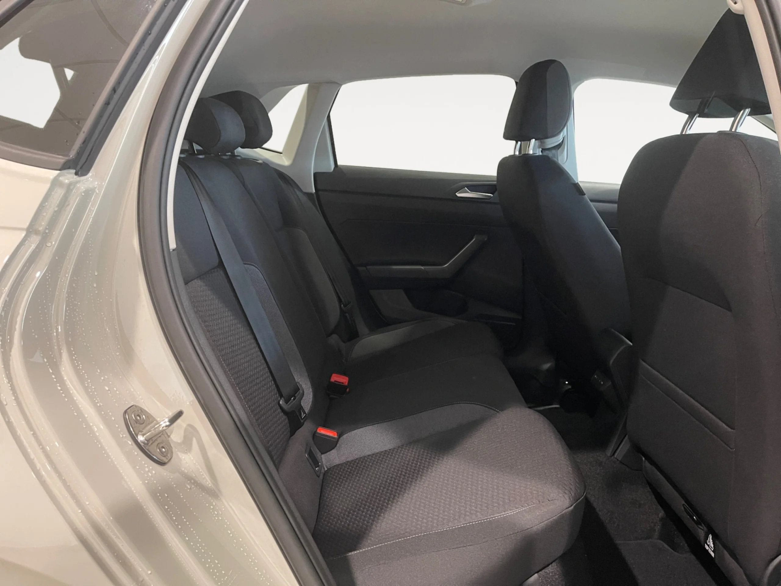 VOLKSWAGEN POLO POLO M S 1.0 TSI 70 KW (95 CV)  AUTOM TICO DSG 7 VEL. - Foto 6