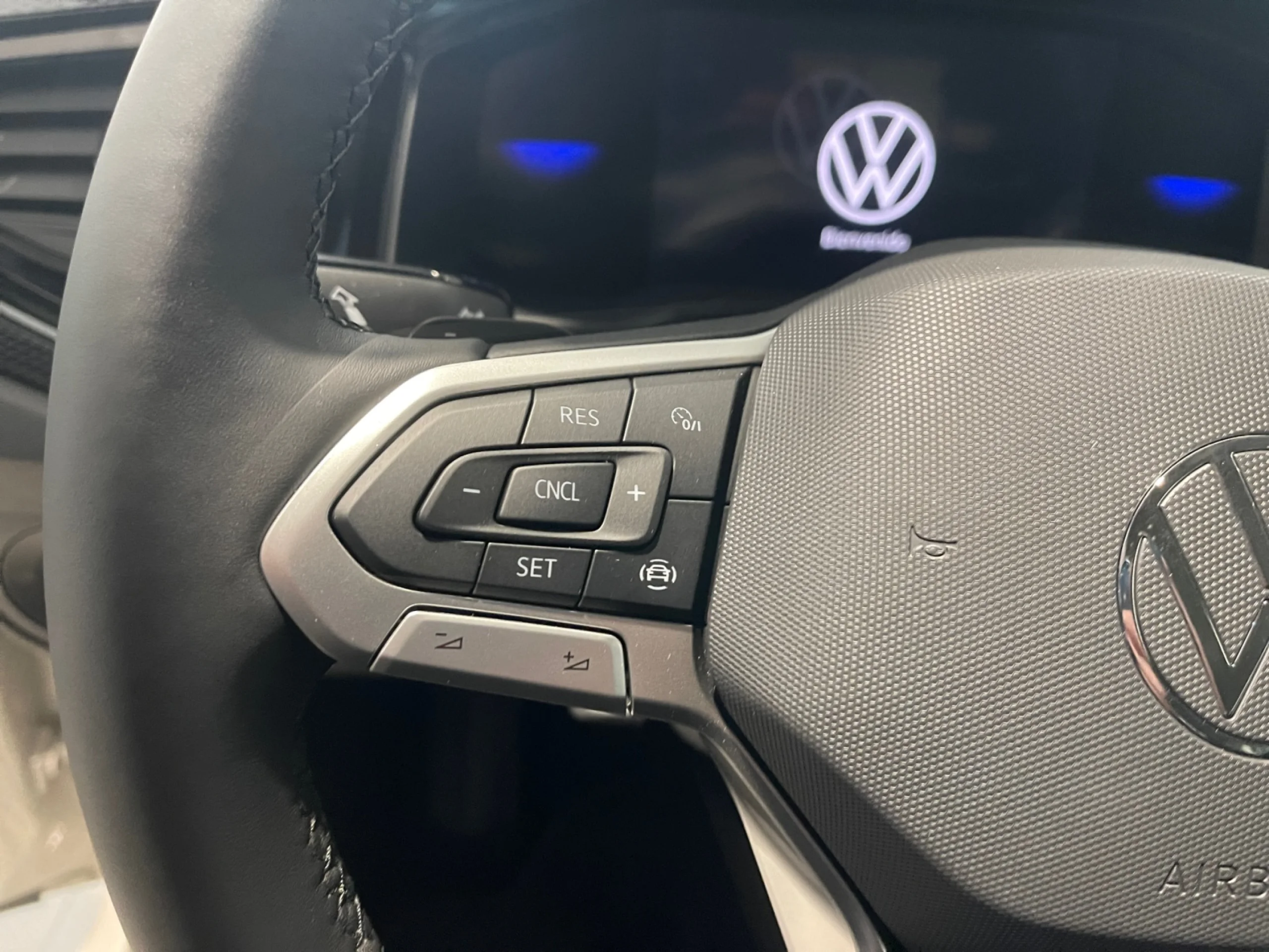 VOLKSWAGEN POLO POLO M S 1.0 TSI 70 KW (95 CV)  AUTOM TICO DSG 7 VEL. - Foto 9