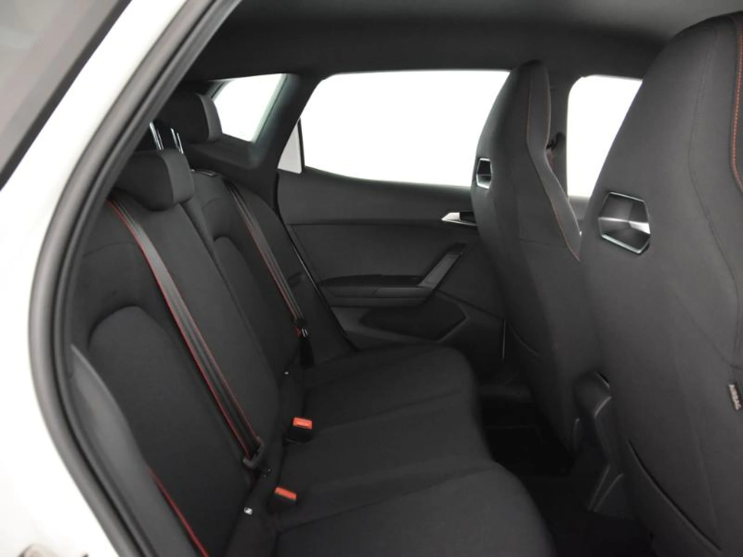 SEAT ARONA 1.0 TSI 85KW (115CV) FR SPECIAL EDITION - Foto 6