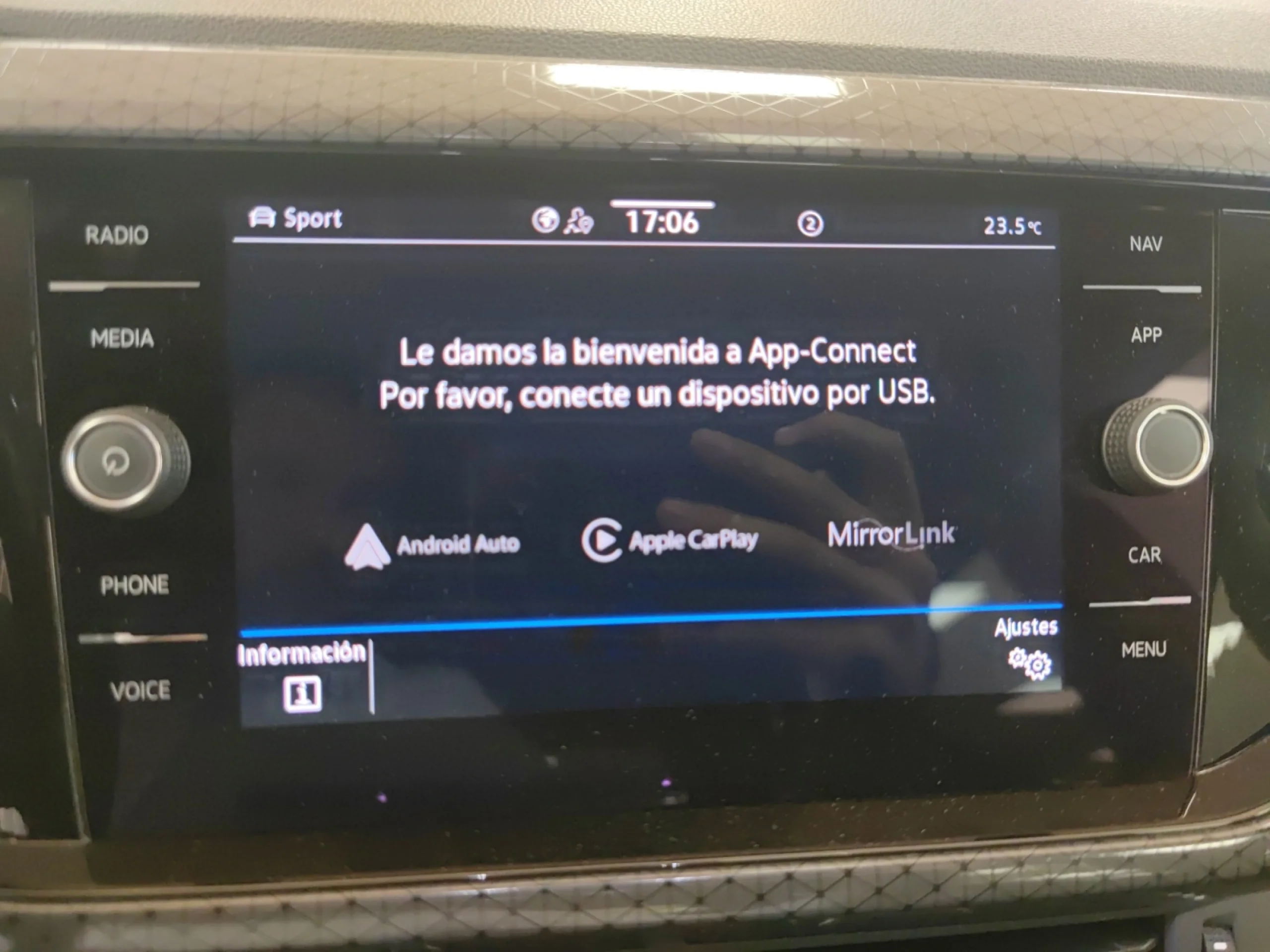 VOLKSWAGEN T CROSS ADVANCE 1.0 TSI 81KW (110CV) - Foto 12