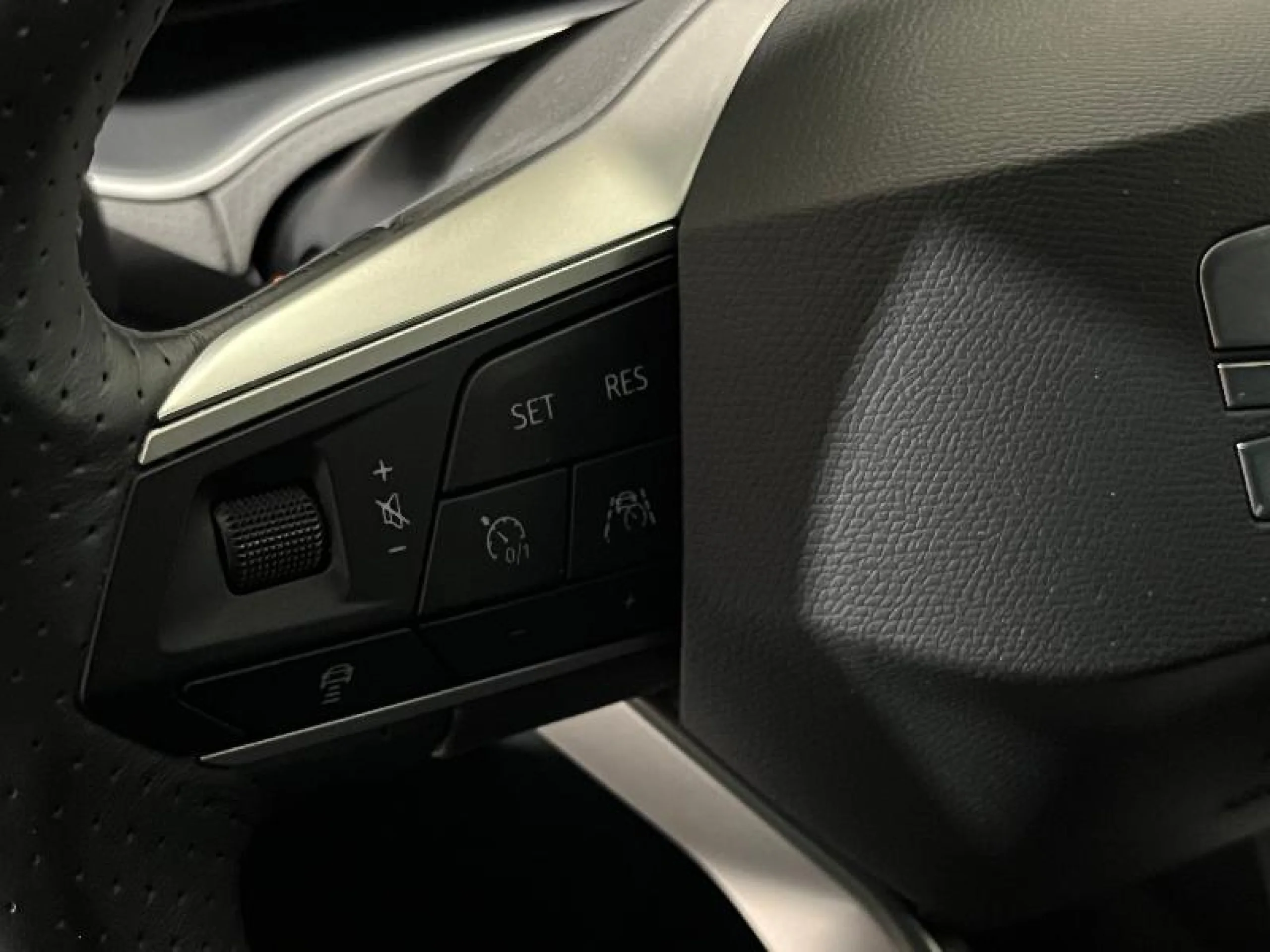 SEAT IBIZA 1.0 TSI 81KW (110CV) SPECIAL EDITION - Foto 10