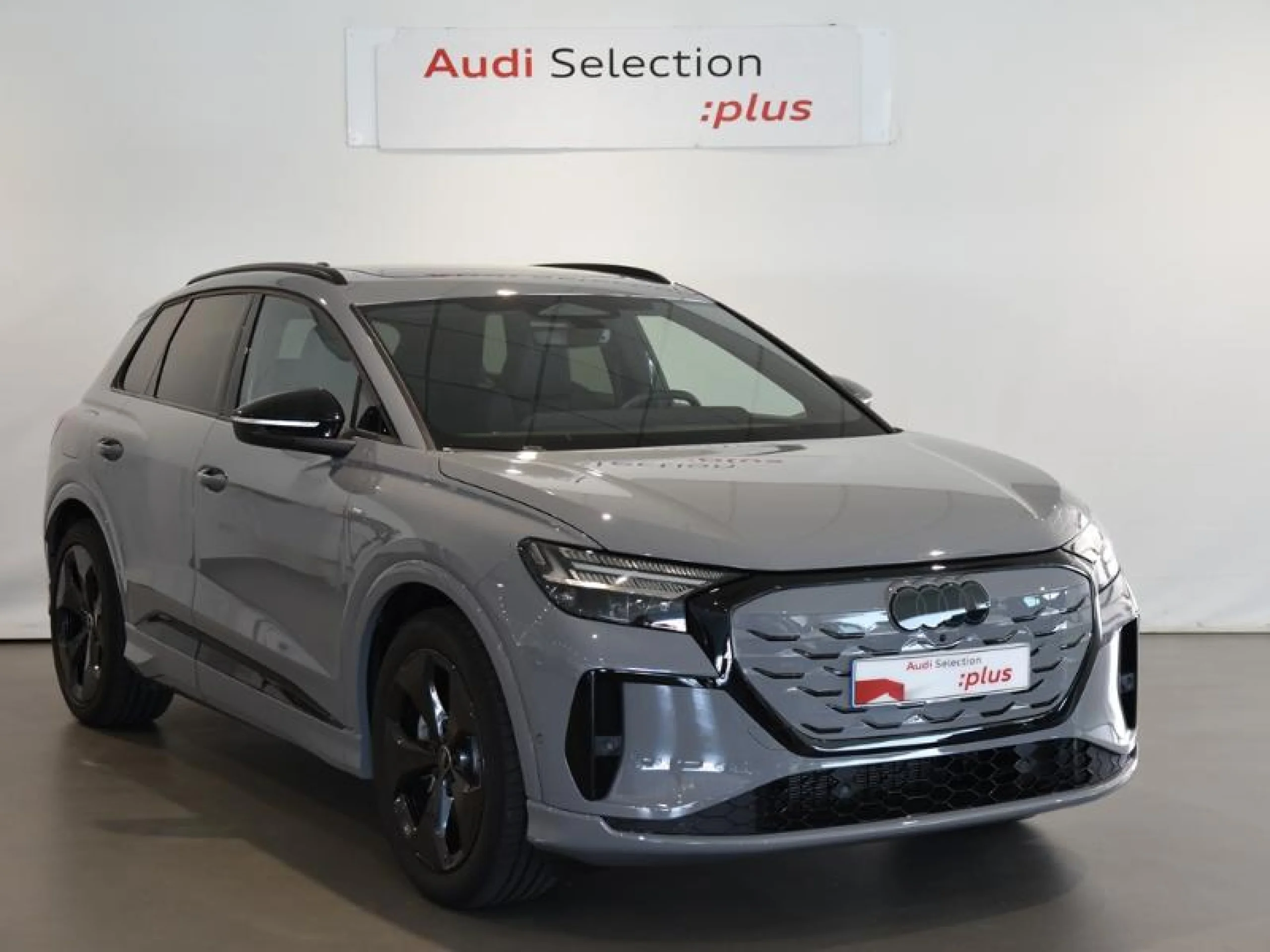 AUDI Q4 E TRON BLACK LINE EDITION 45 E TRON 210KW 82KWH - Foto 1