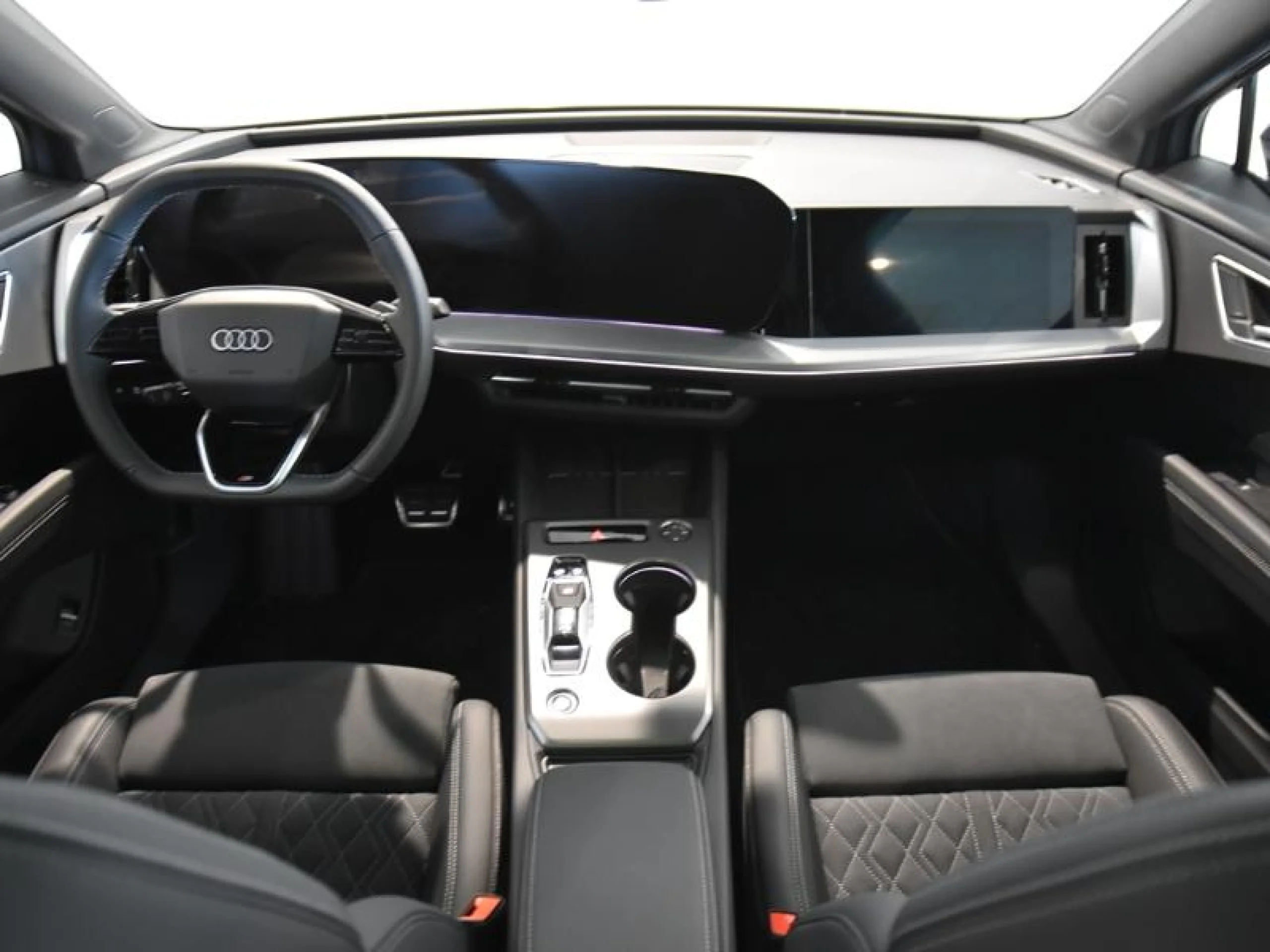 AUDI Q4 E TRON BLACK LINE EDITION 45 E TRON 210KW 82KWH - Foto 4