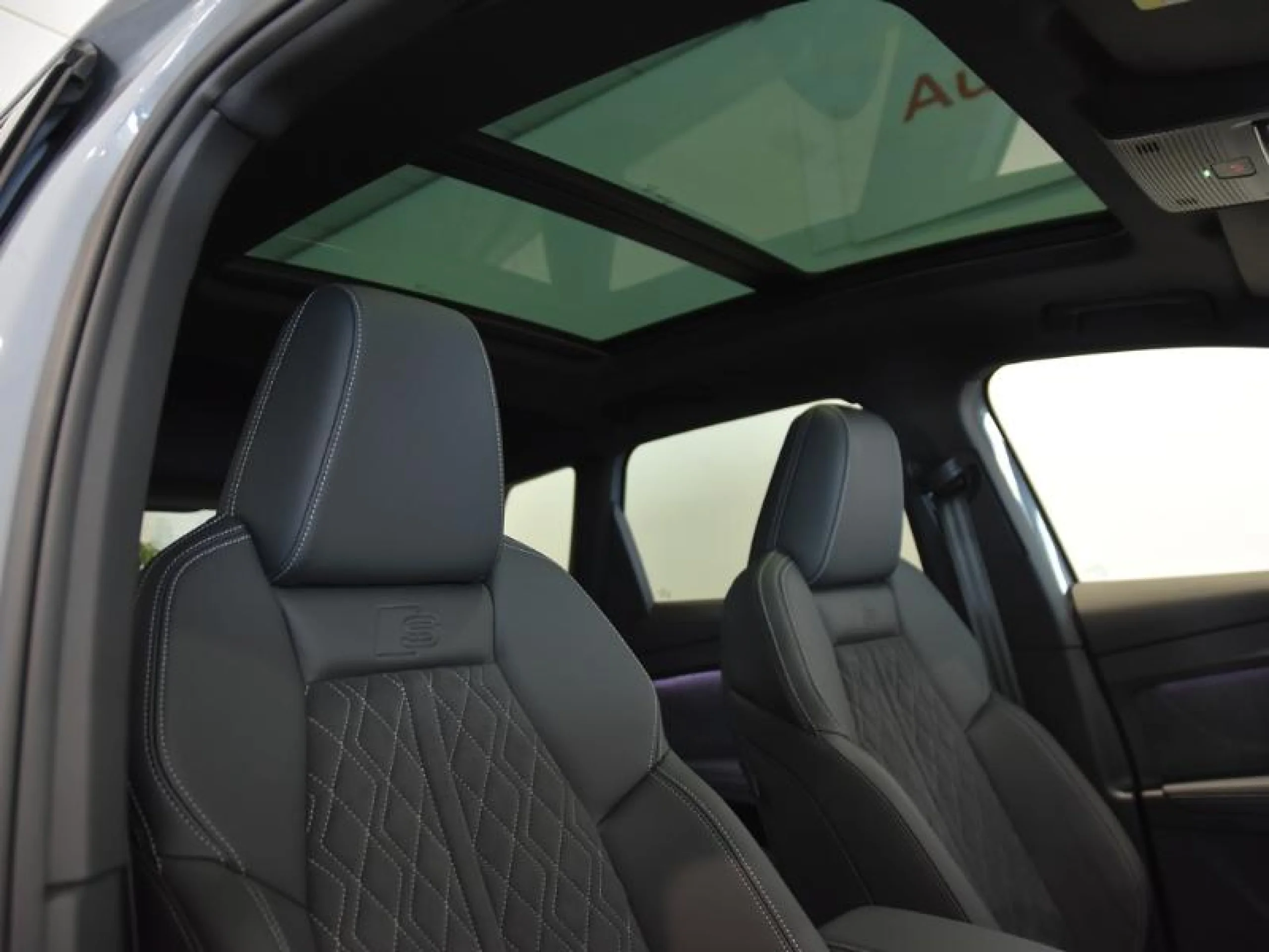 AUDI Q4 E TRON BLACK LINE EDITION 45 E TRON 210KW 82KWH - Foto 9