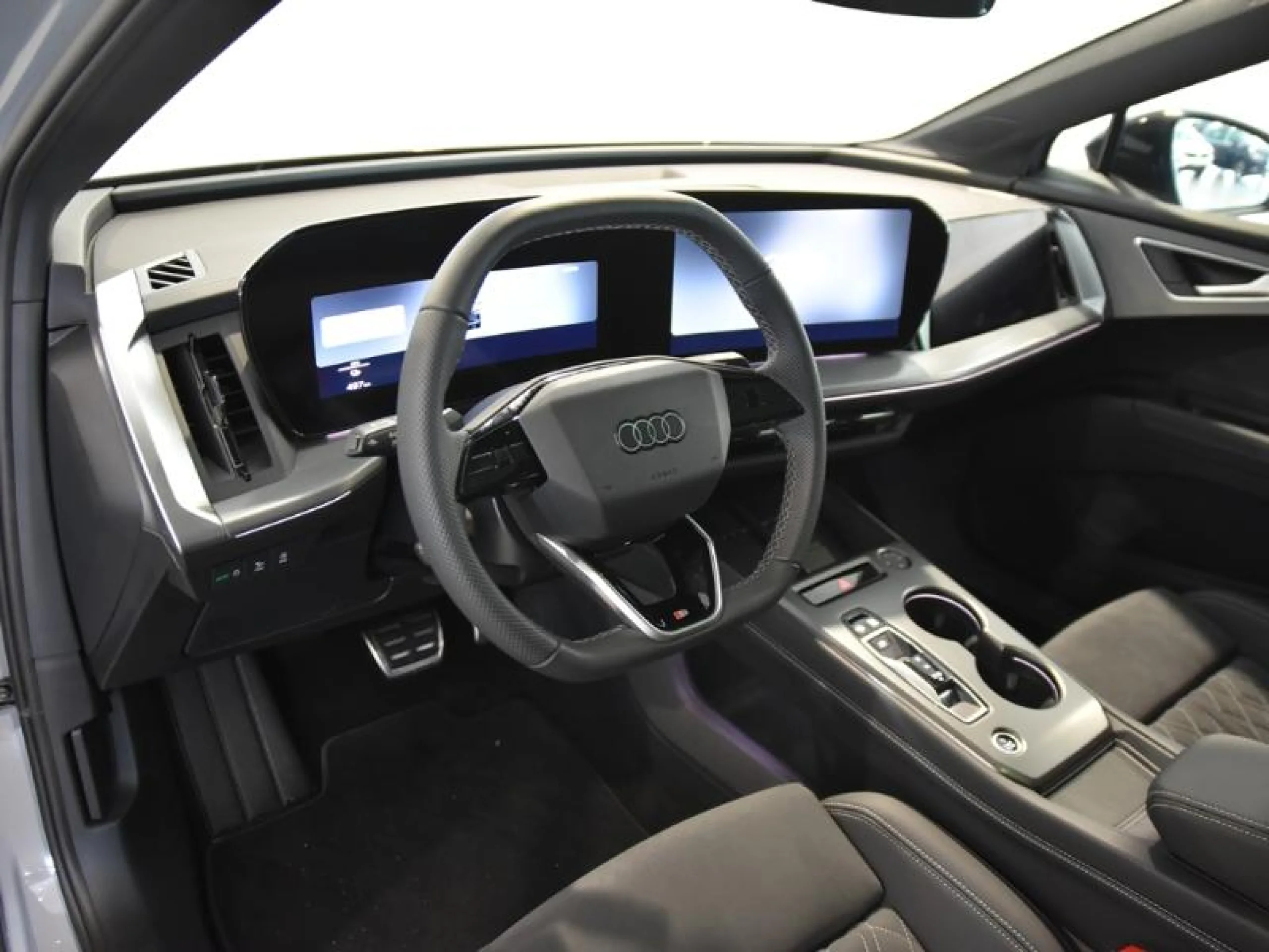 AUDI Q4 E TRON BLACK LINE EDITION 45 E TRON 210KW 82KWH - Foto 11
