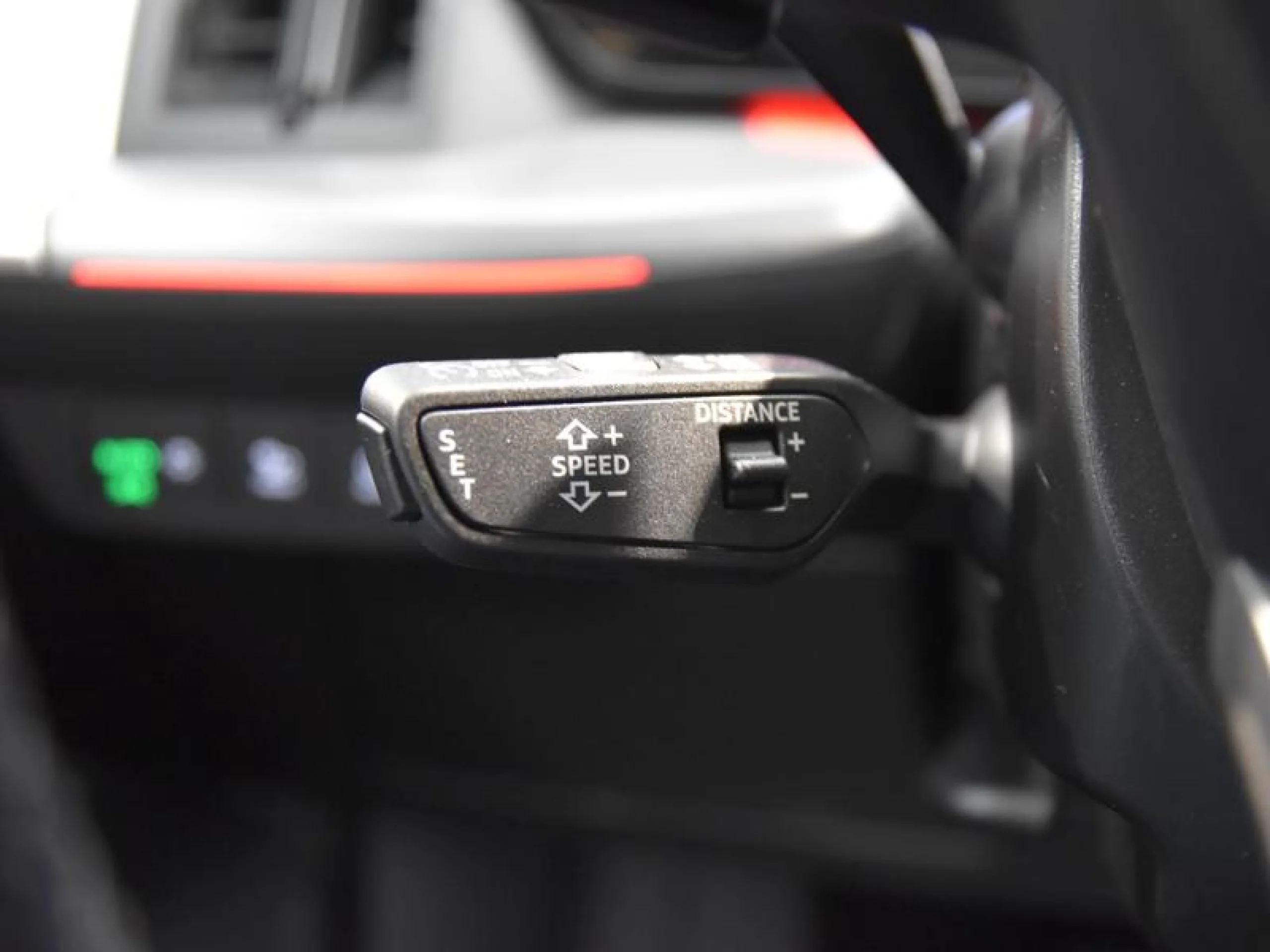 AUDI Q4 E TRON BLACK LINE EDITION 45 E TRON 210KW 82KWH - Foto 19