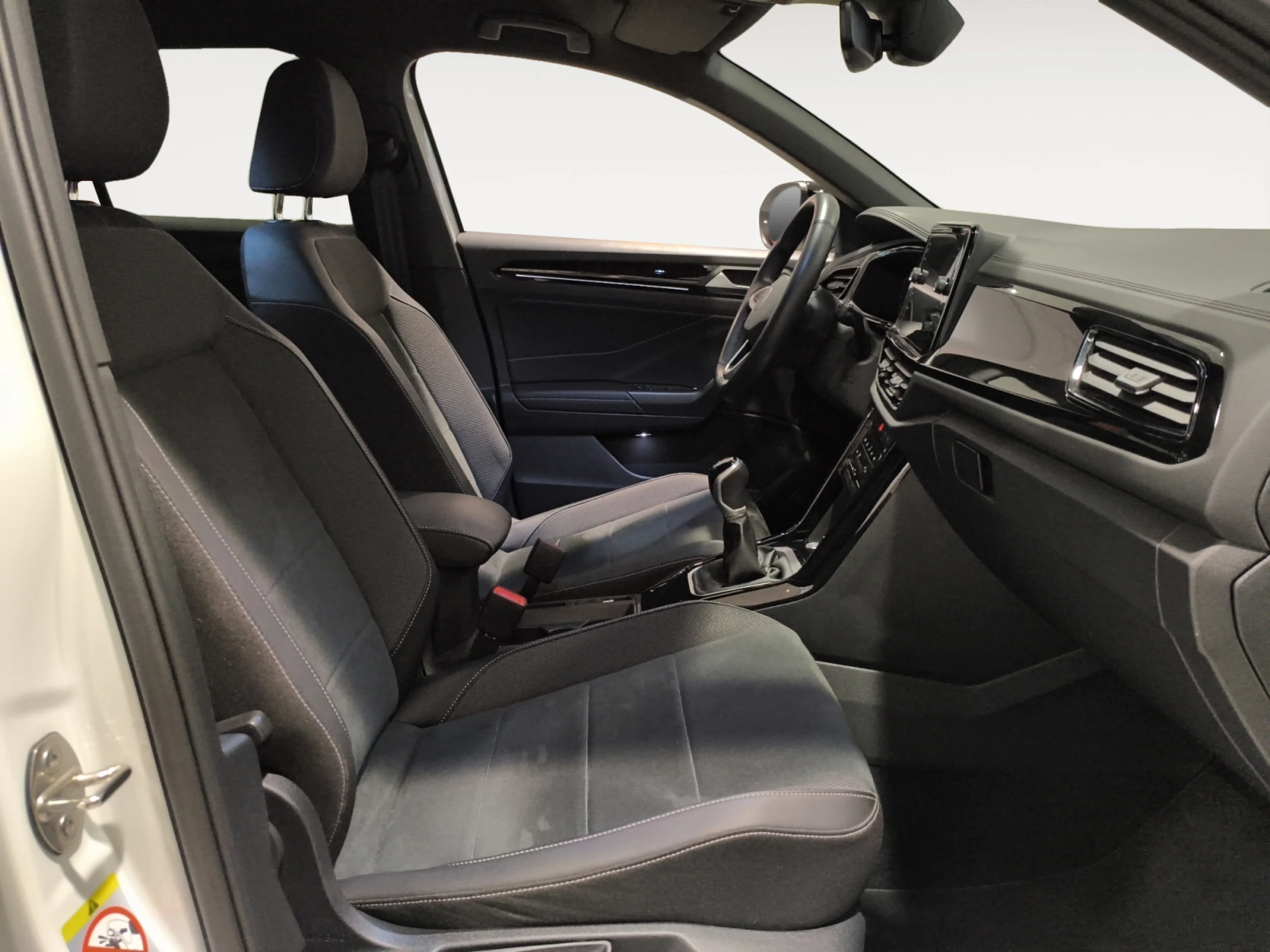 VOLKSWAGEN T ROC T ROC DARK LINE 1.0 TSI 85 KW (115 CV)  6 VEL. - Foto 5