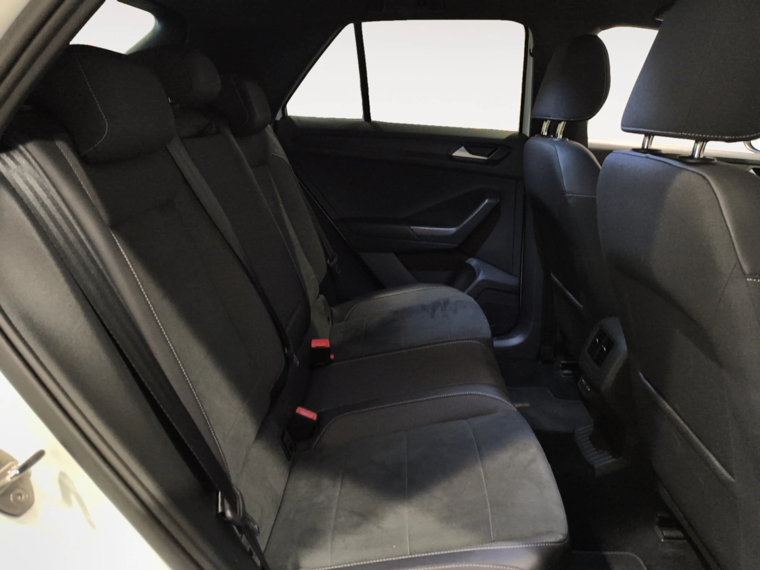VOLKSWAGEN T ROC T ROC DARK LINE 1.0 TSI 85 KW (115 CV)  6 VEL. - Foto 6