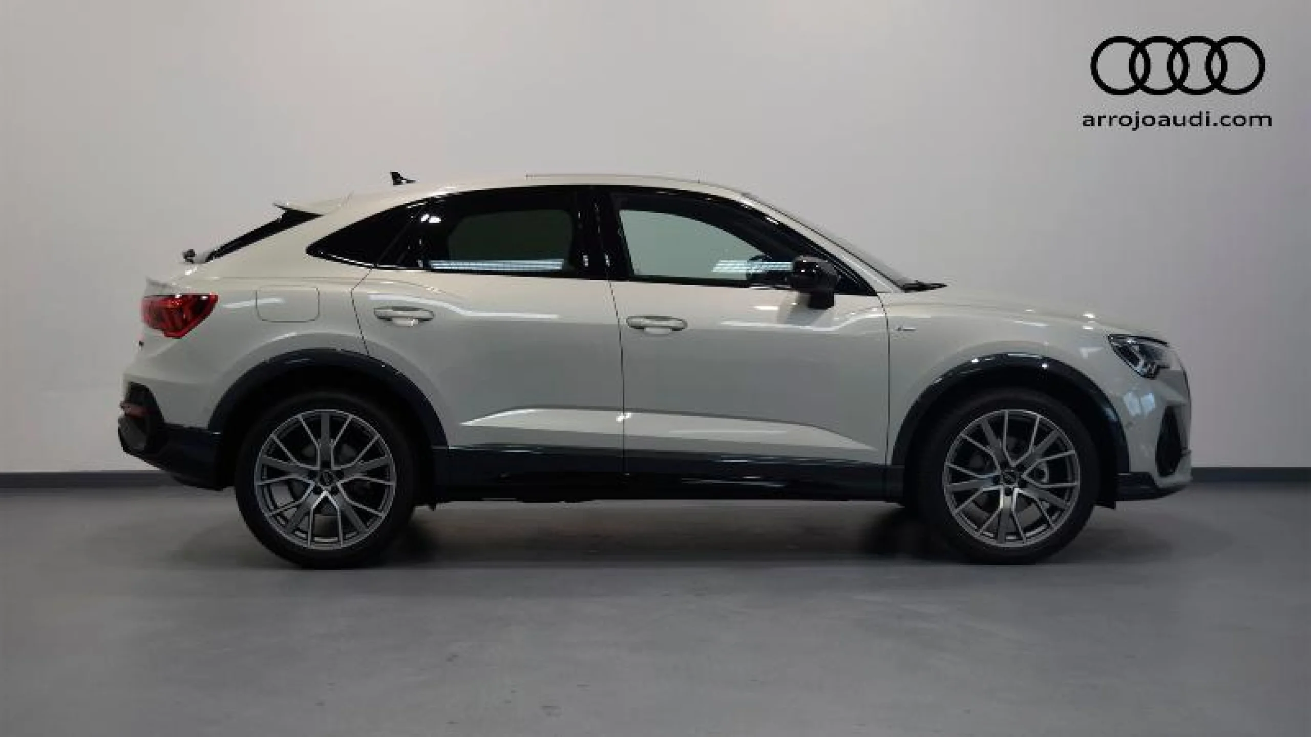 AUDI Q3 SPORTBACK BLACK LINE 35 TDI 110KW (150CV) S TRONIC - Foto 3